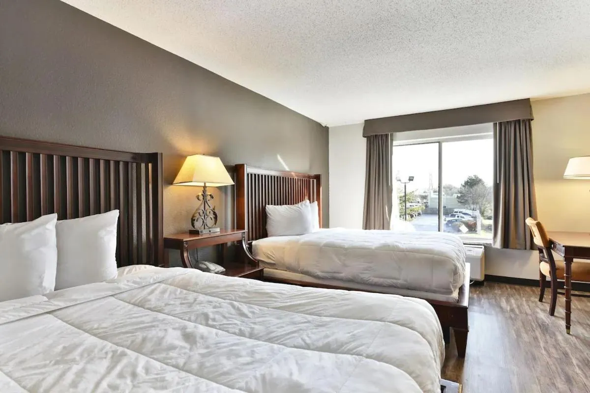 Bed in Baymont Inn and Suites by Wyndham Columbus / Near OSU