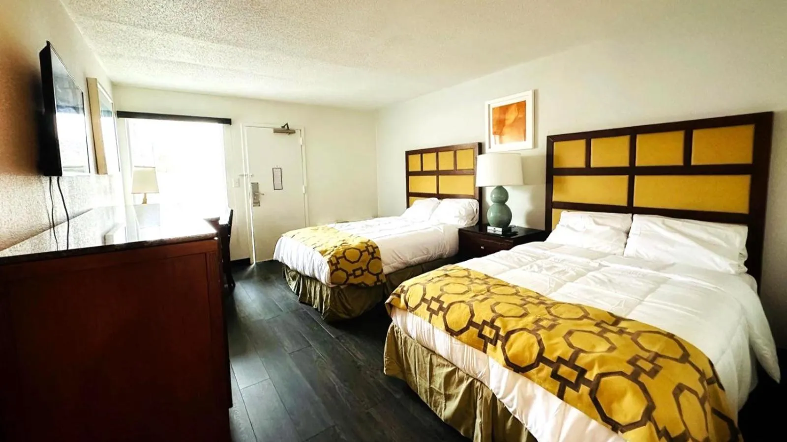 Bed in Baymont Inn and Suites by Wyndham Columbus / Near OSU