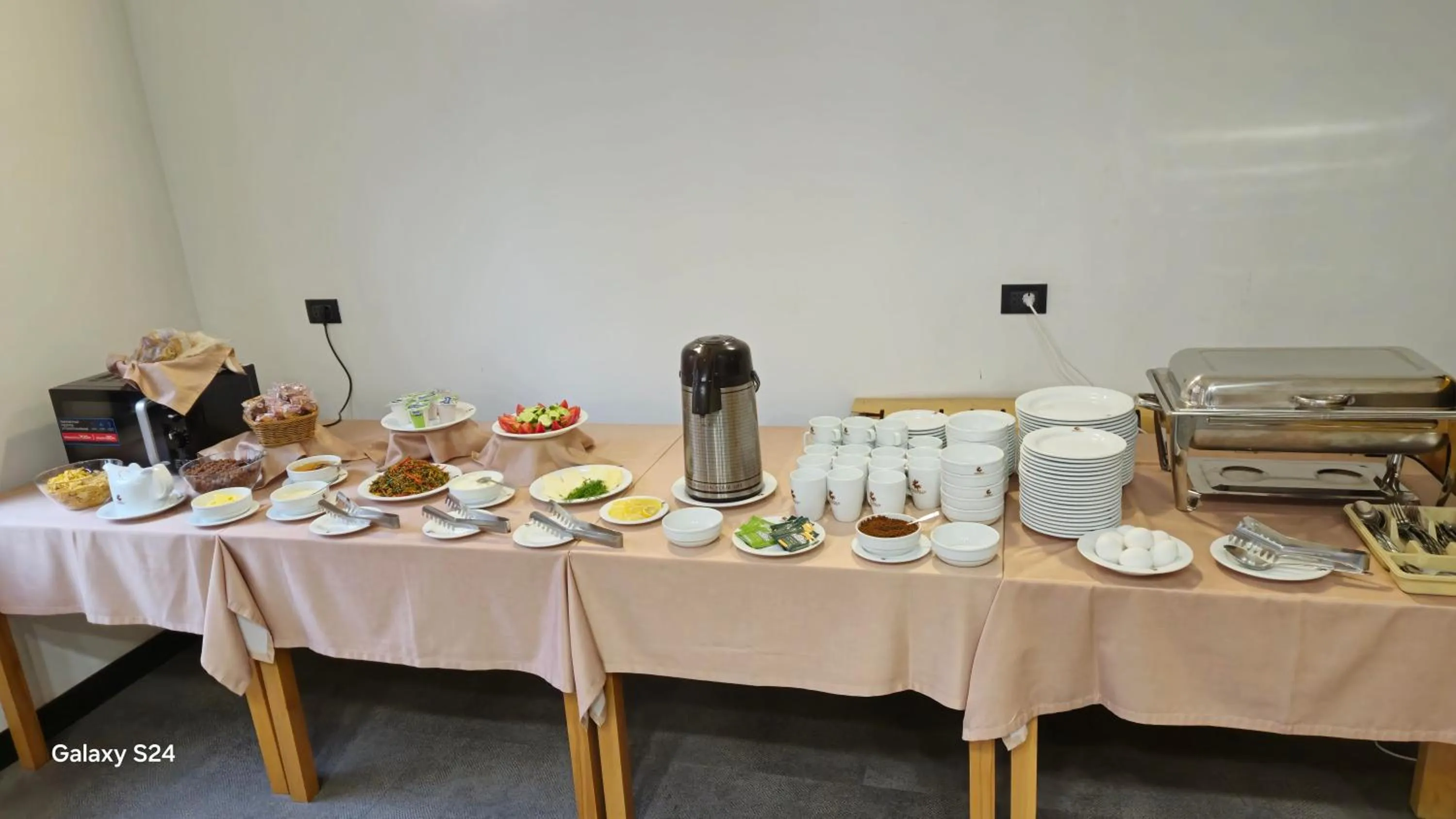 Coffee/tea facilities in AnnaBella Boutique Hotel