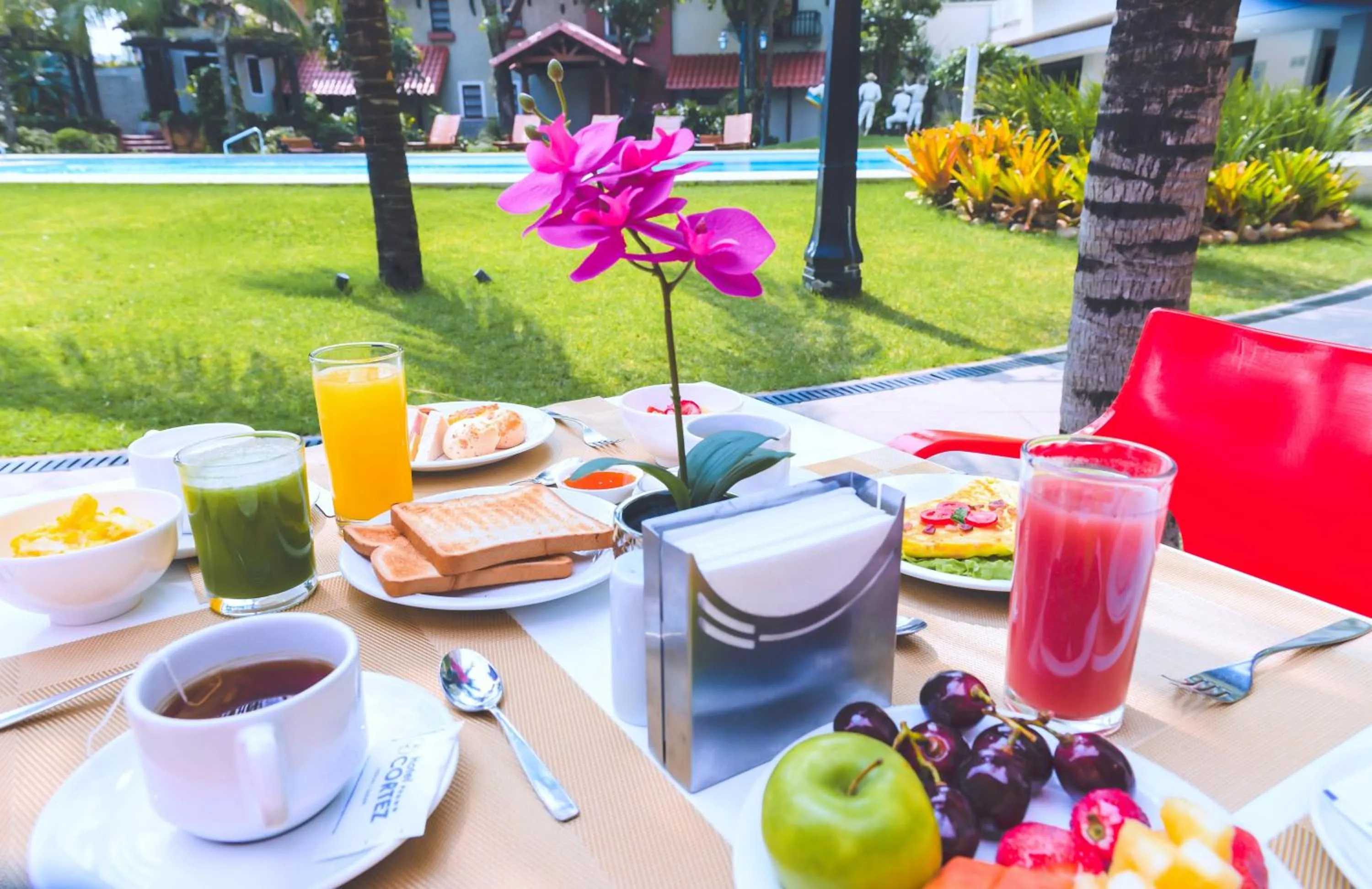 Breakfast in Hotel Cortez