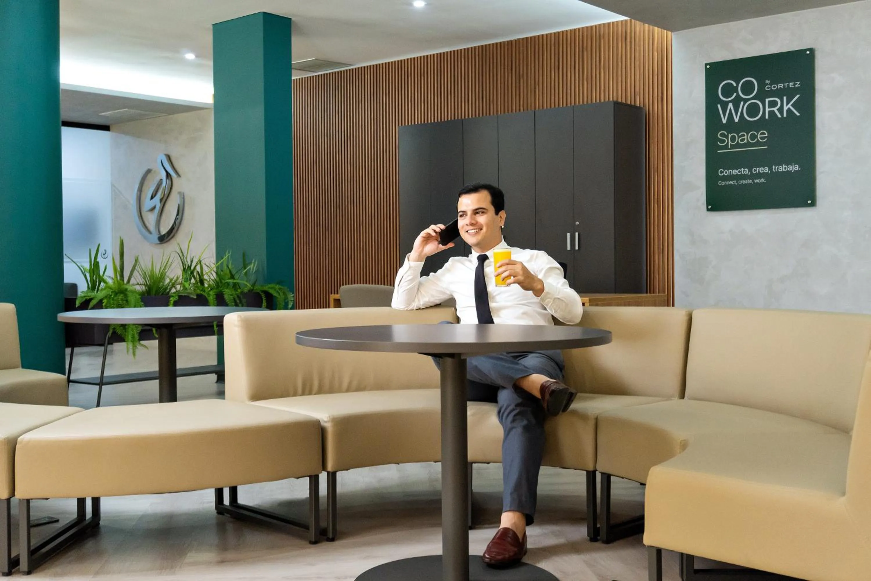 Seating area in Hotel Cortez