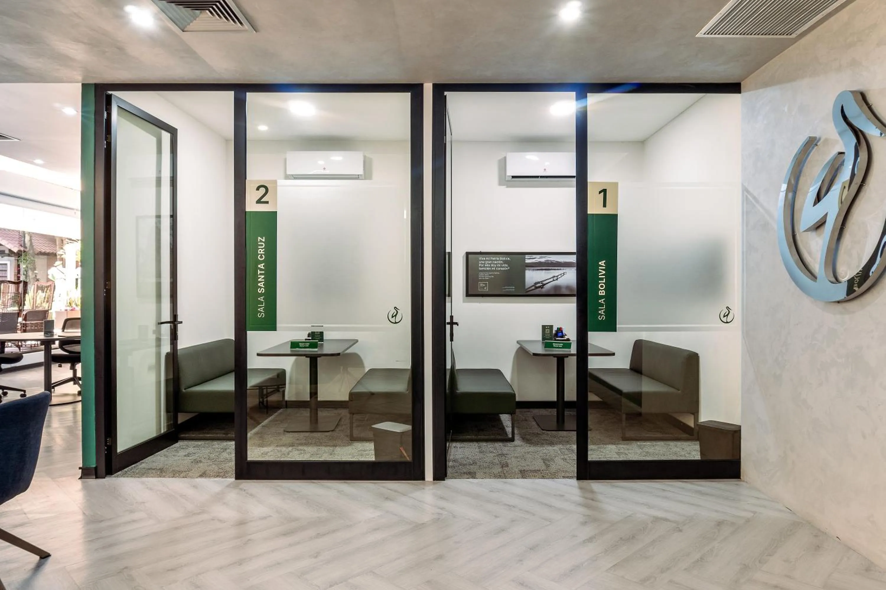 Seating area in Hotel Cortez