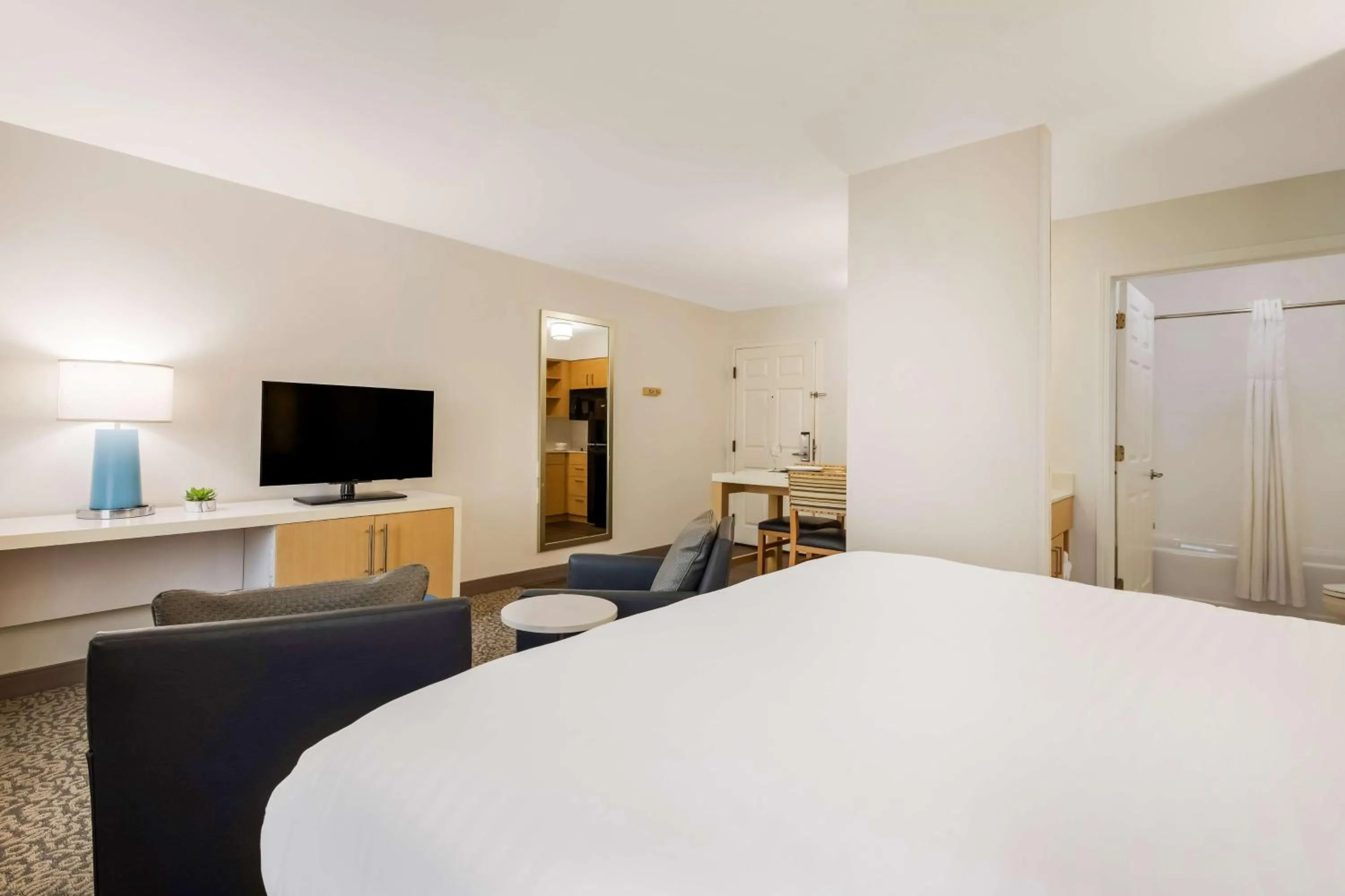 Bedroom, Bed in Sonesta ES Suites Charlotte Arrowood