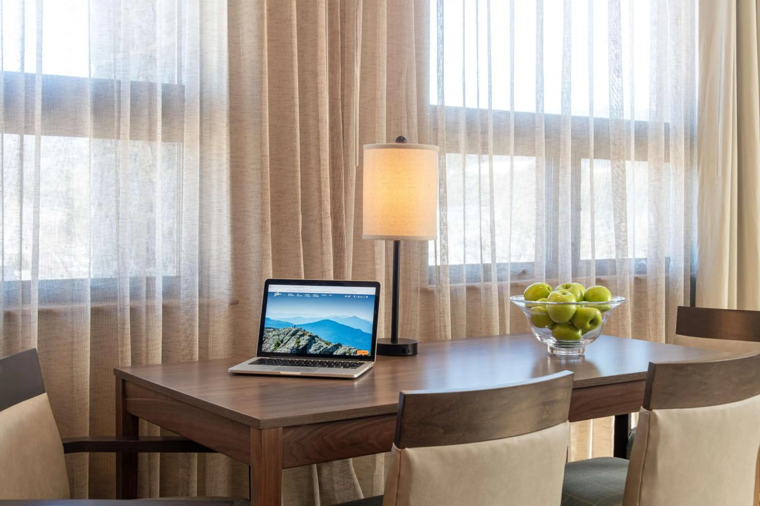 Photo of the whole room in Best Western Plus Waterbury - Stowe