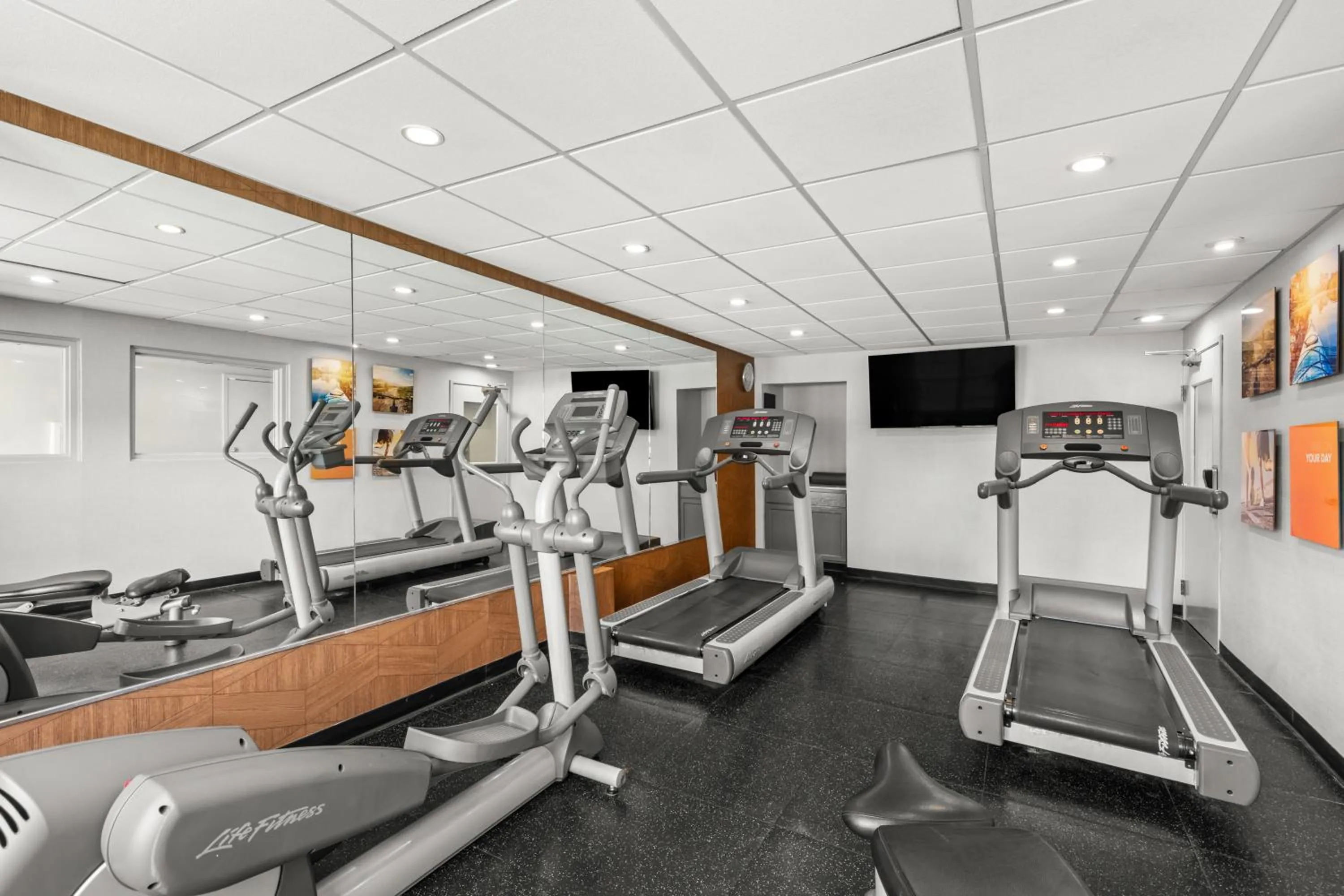 Fitness centre/facilities in Comfort Inn & Suites Rome South