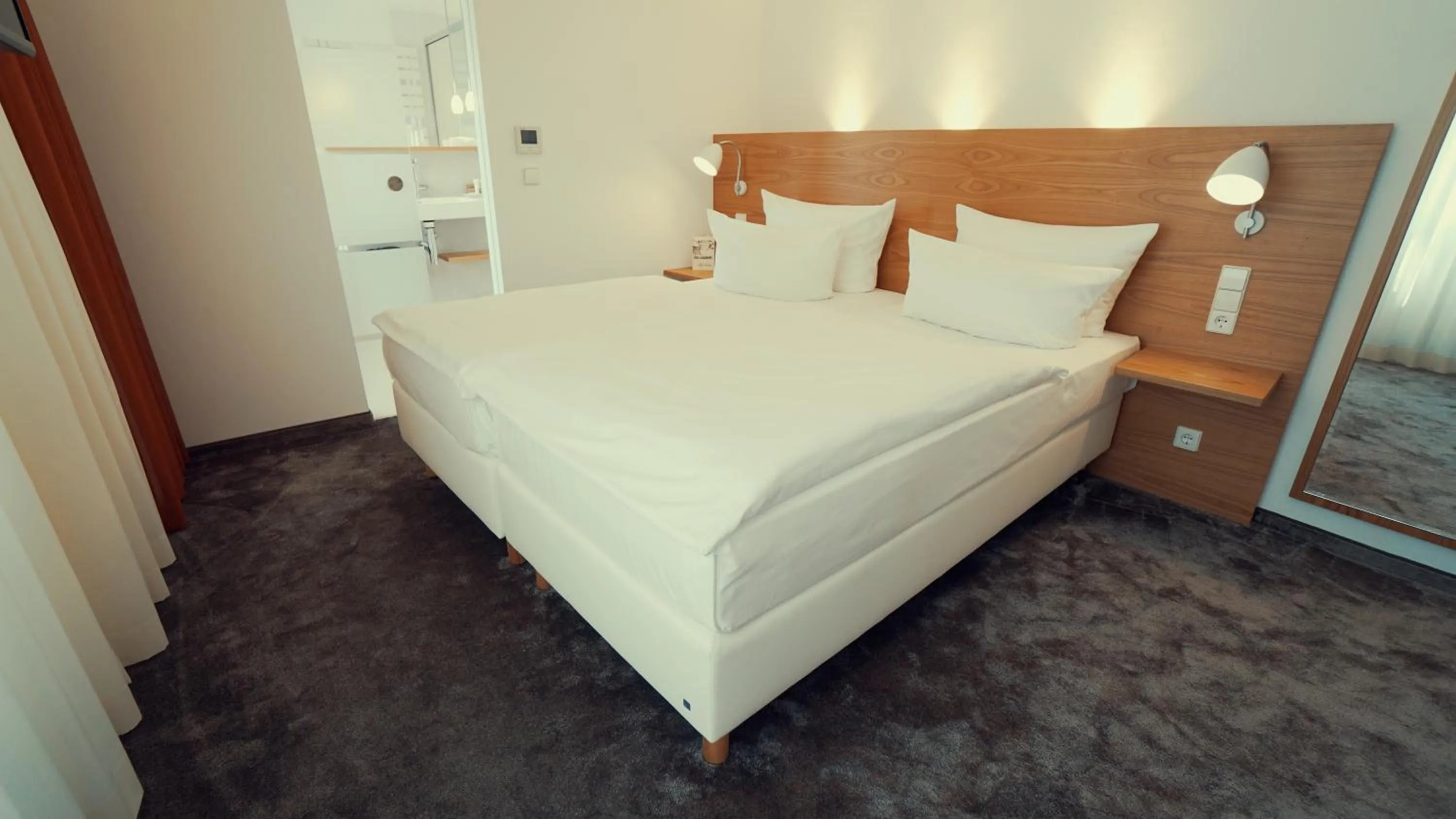 Bedroom, Bed in Hotel Adler Asperg