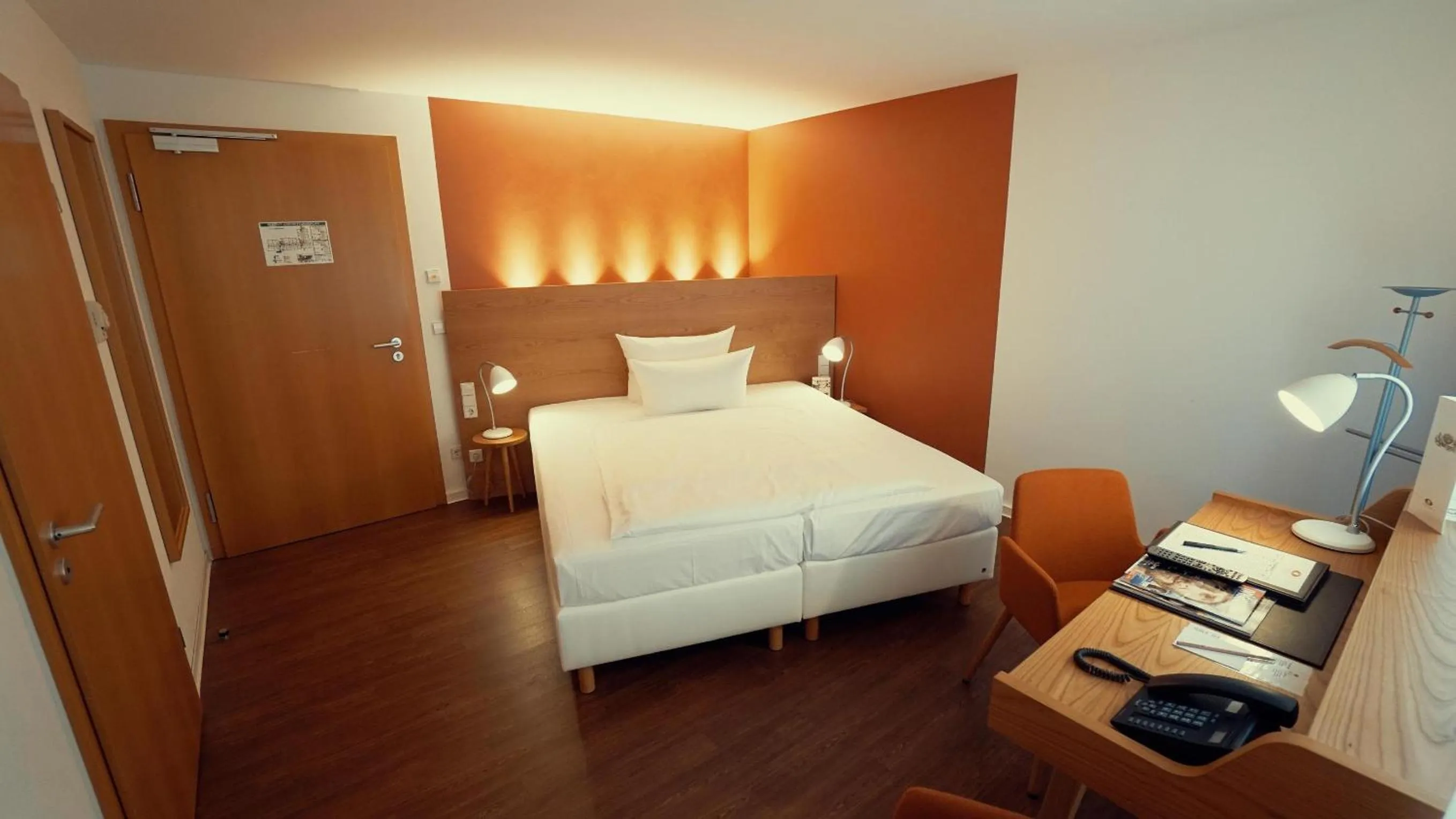 Seating area, Bed in Hotel Adler Asperg