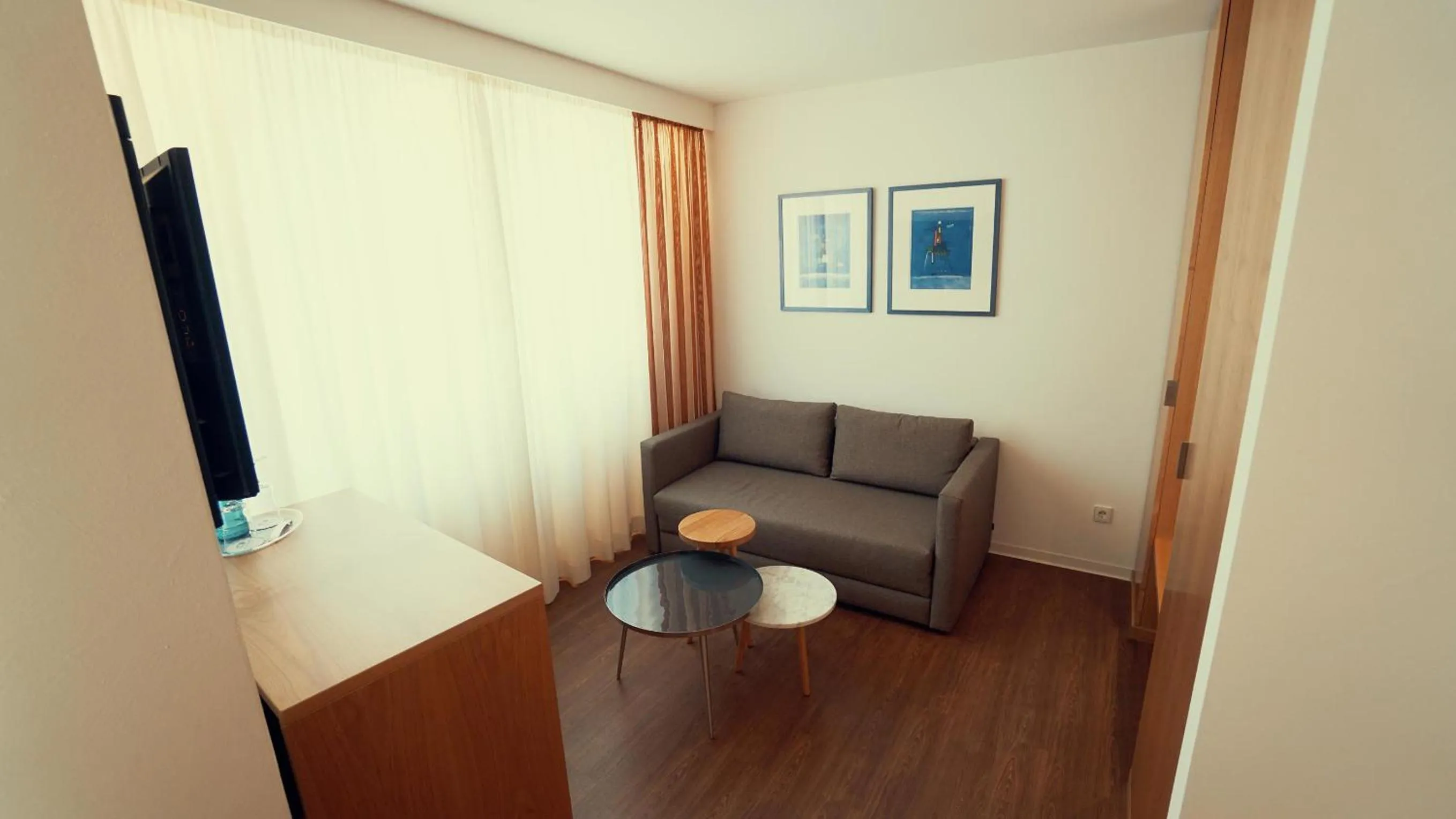 TV and multimedia in Hotel Adler Asperg