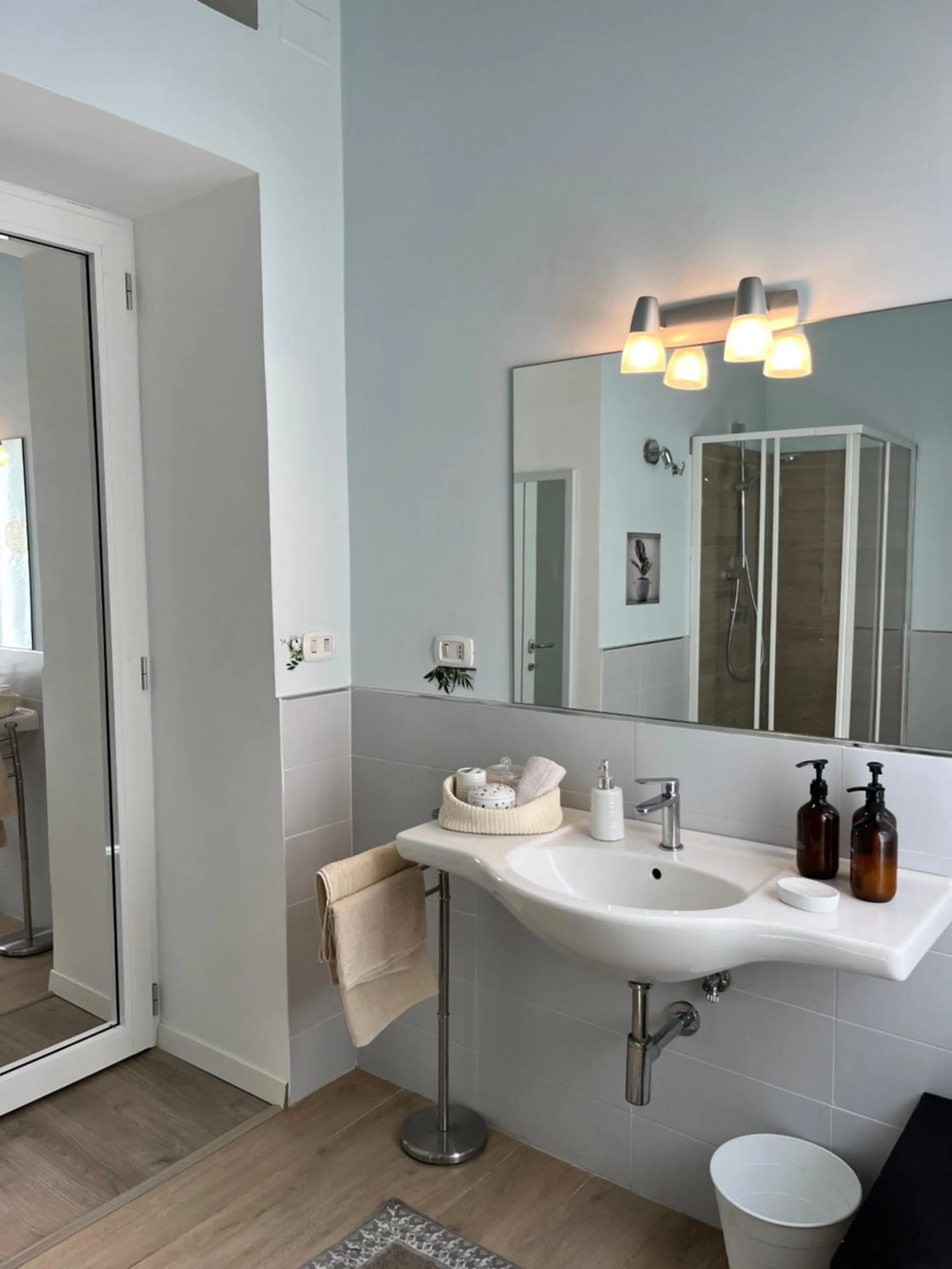 Bathroom in Serapisuite