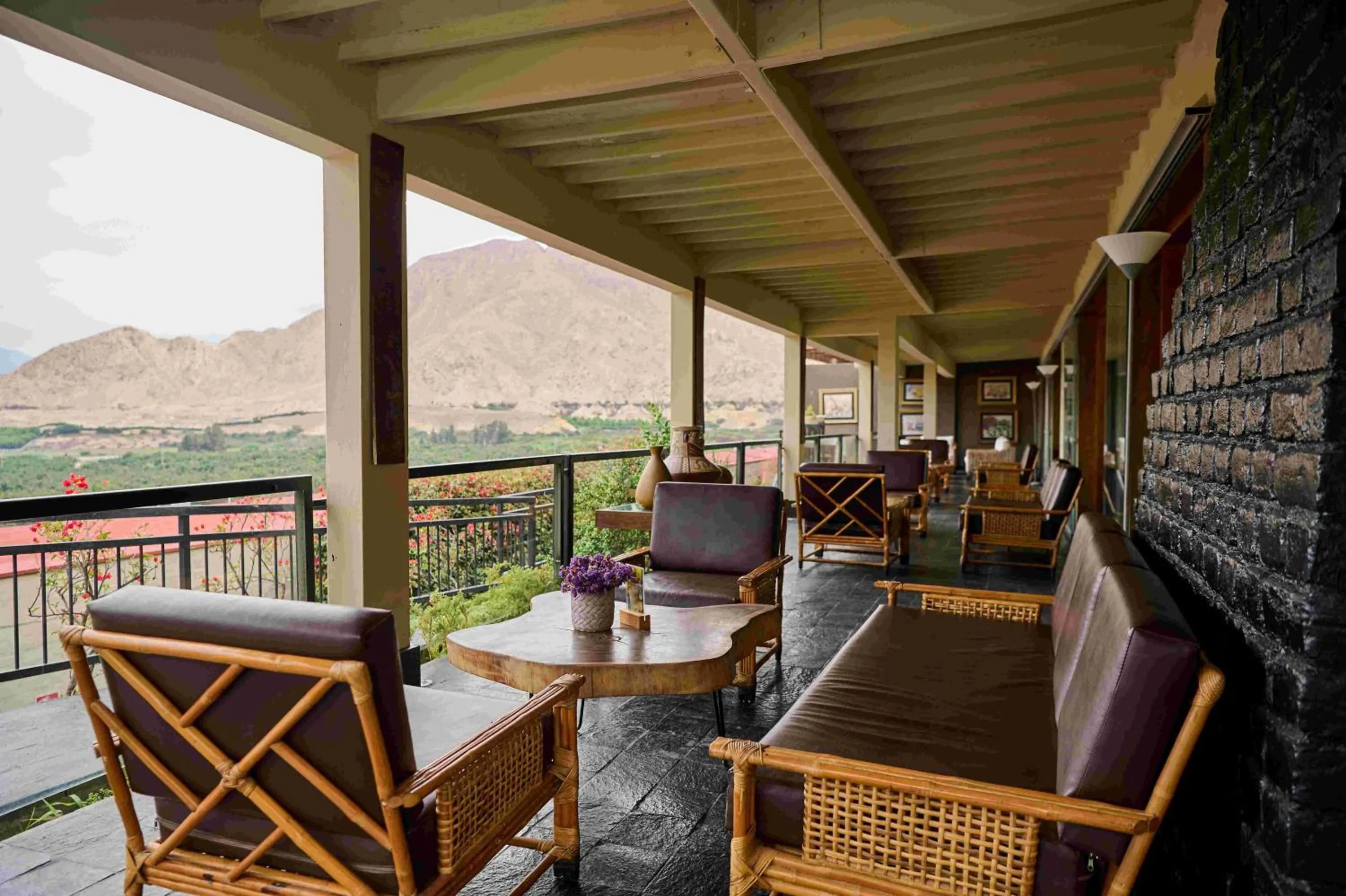 Lobby or reception in Empedrada Ranch & Lodge - Hotel Asociado Casa Andina