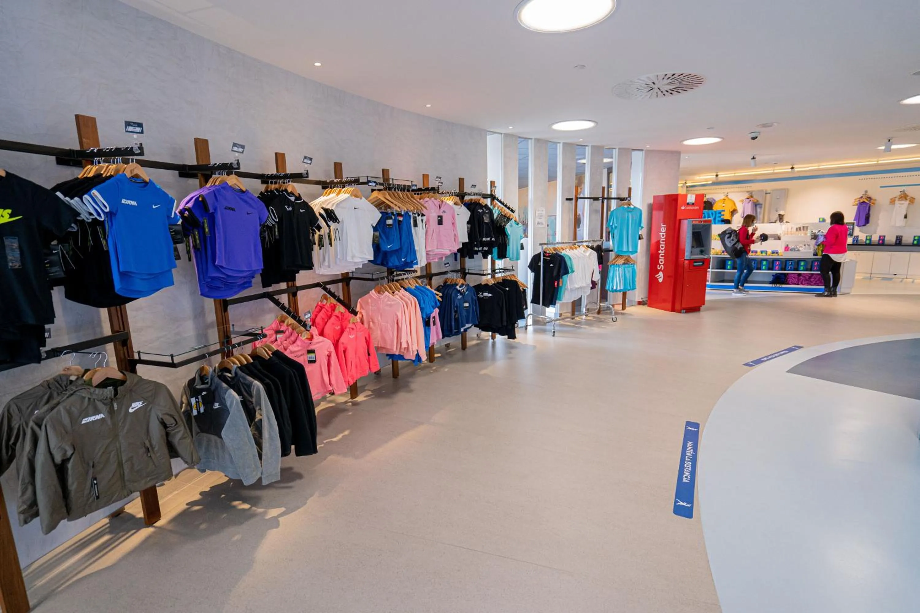 On-site shops in Rafa Nadal Residence