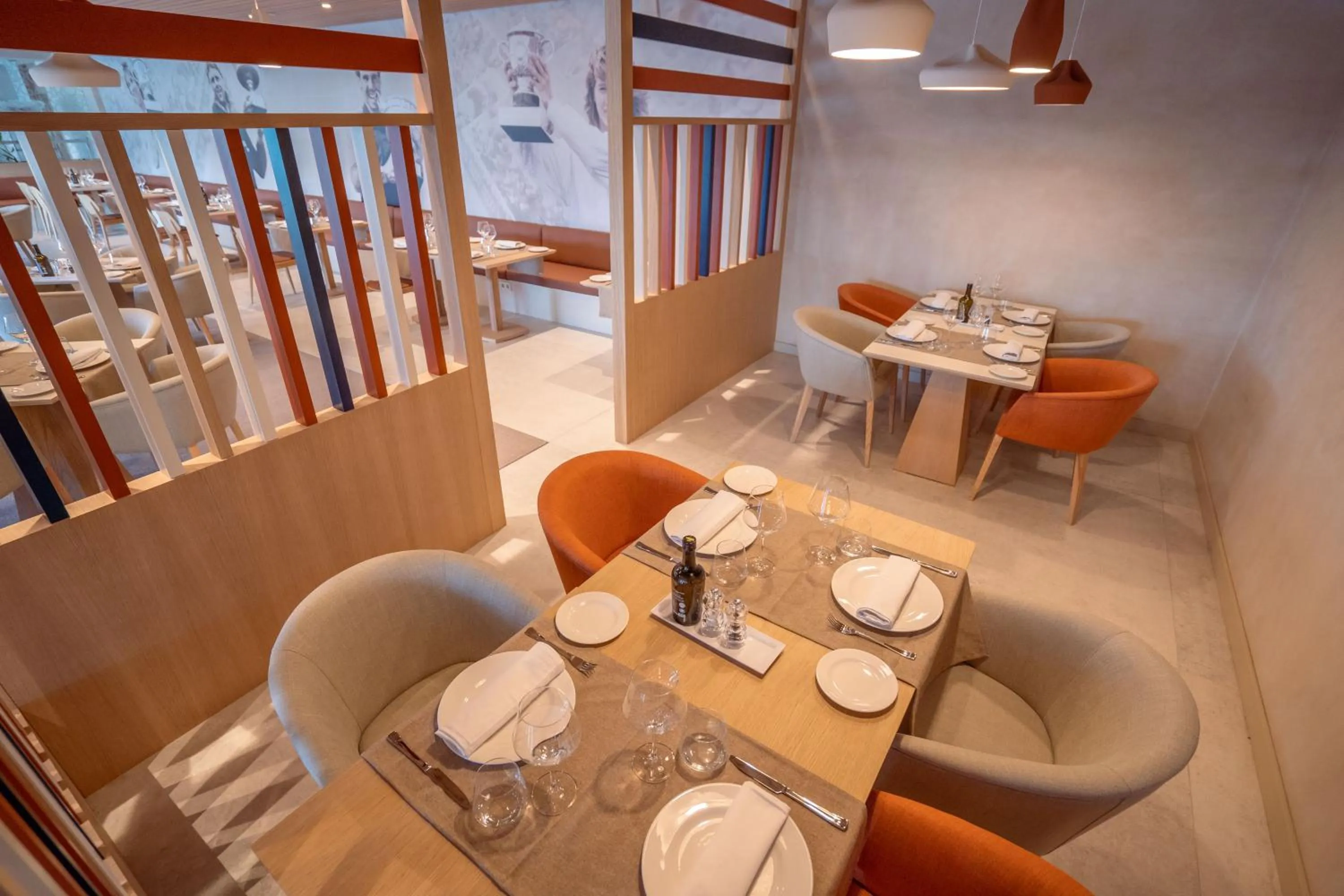 Restaurant/places to eat in Rafa Nadal Residence