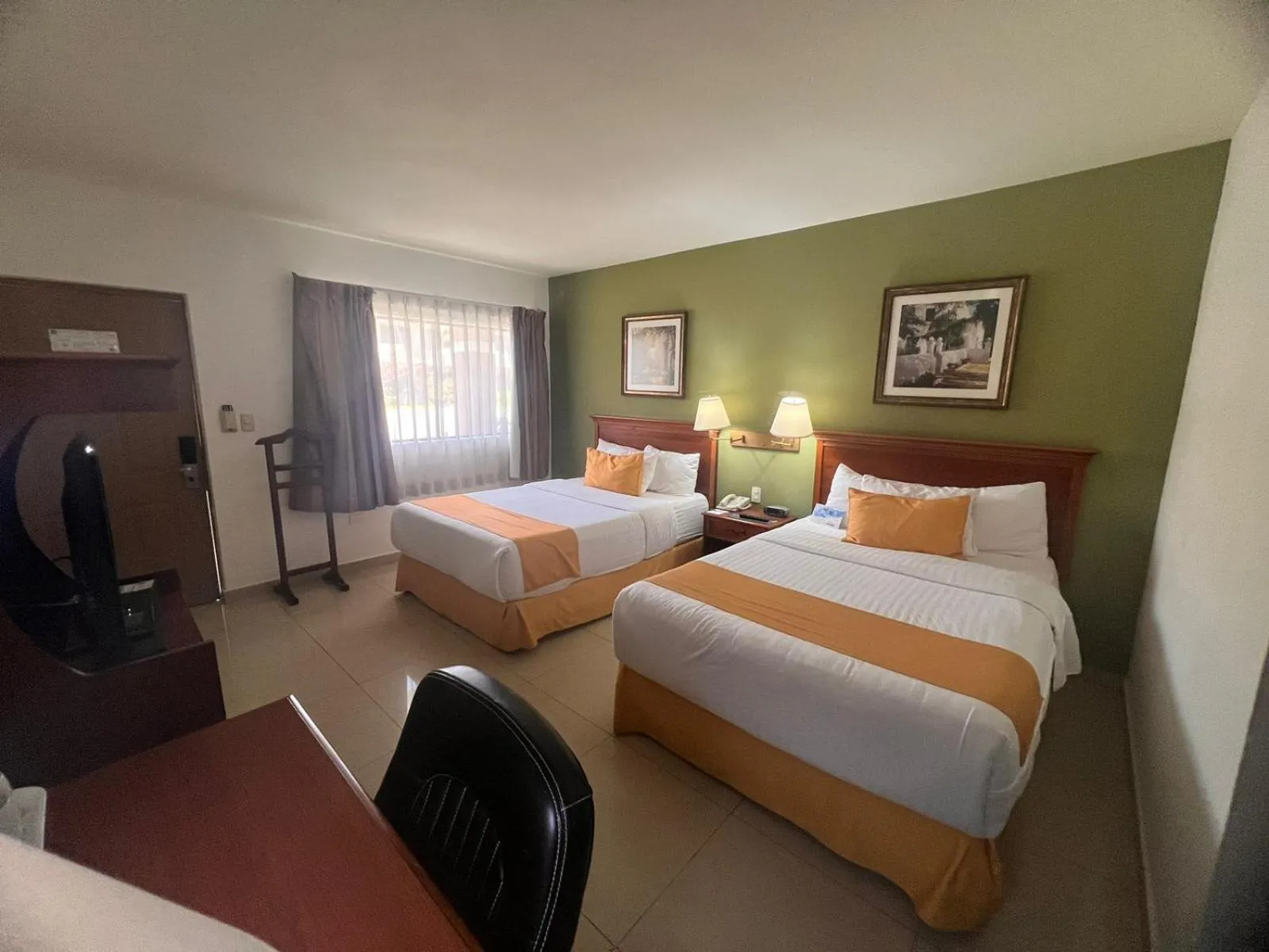 Bed in Quality Inn Ciudad Obregon