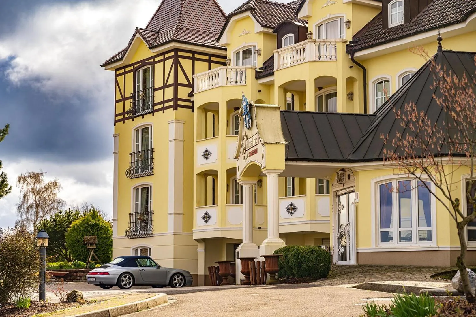 Property building in Schloss Hotel Holzrichter