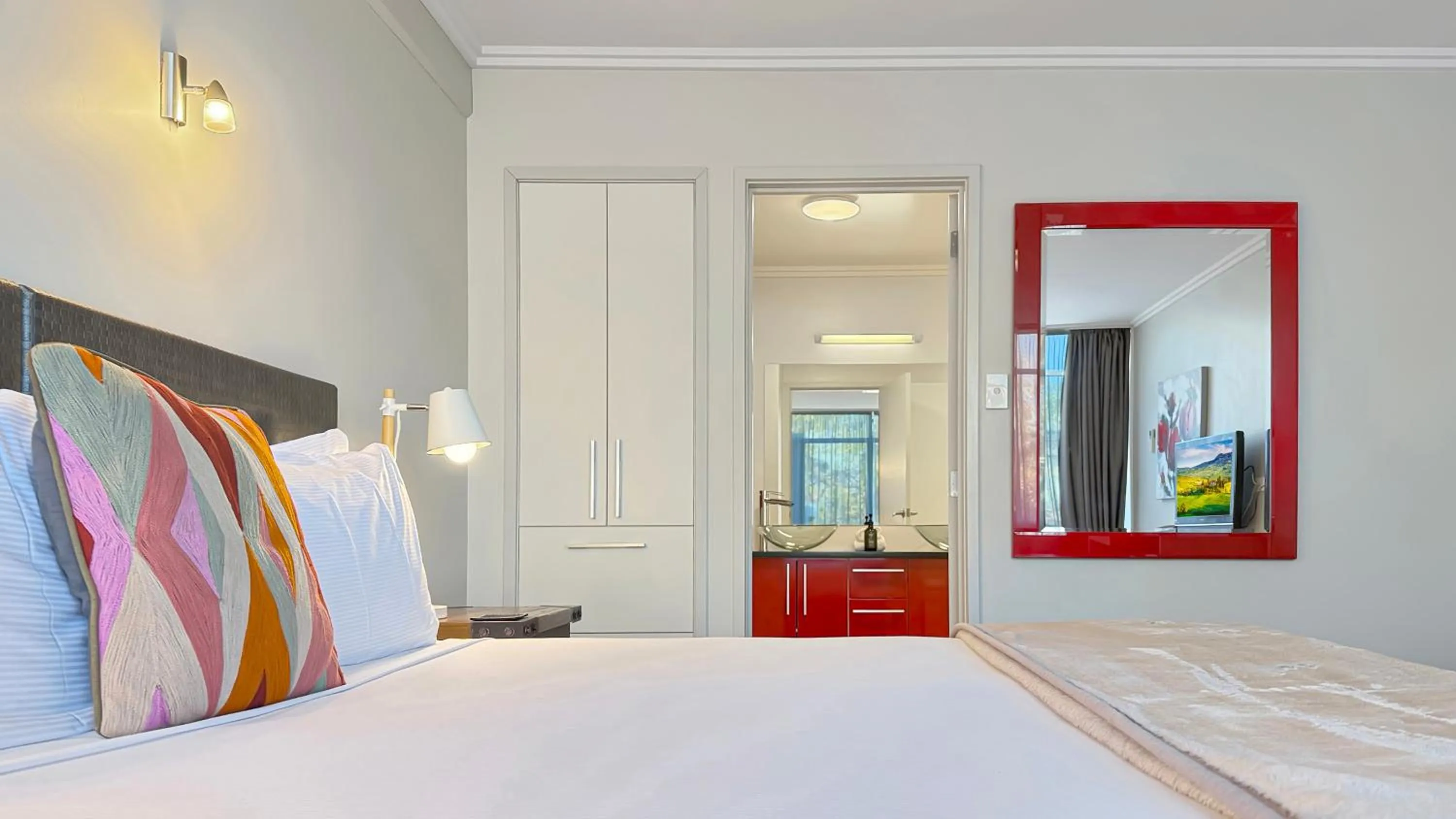 Bedroom, Bed in expressotel