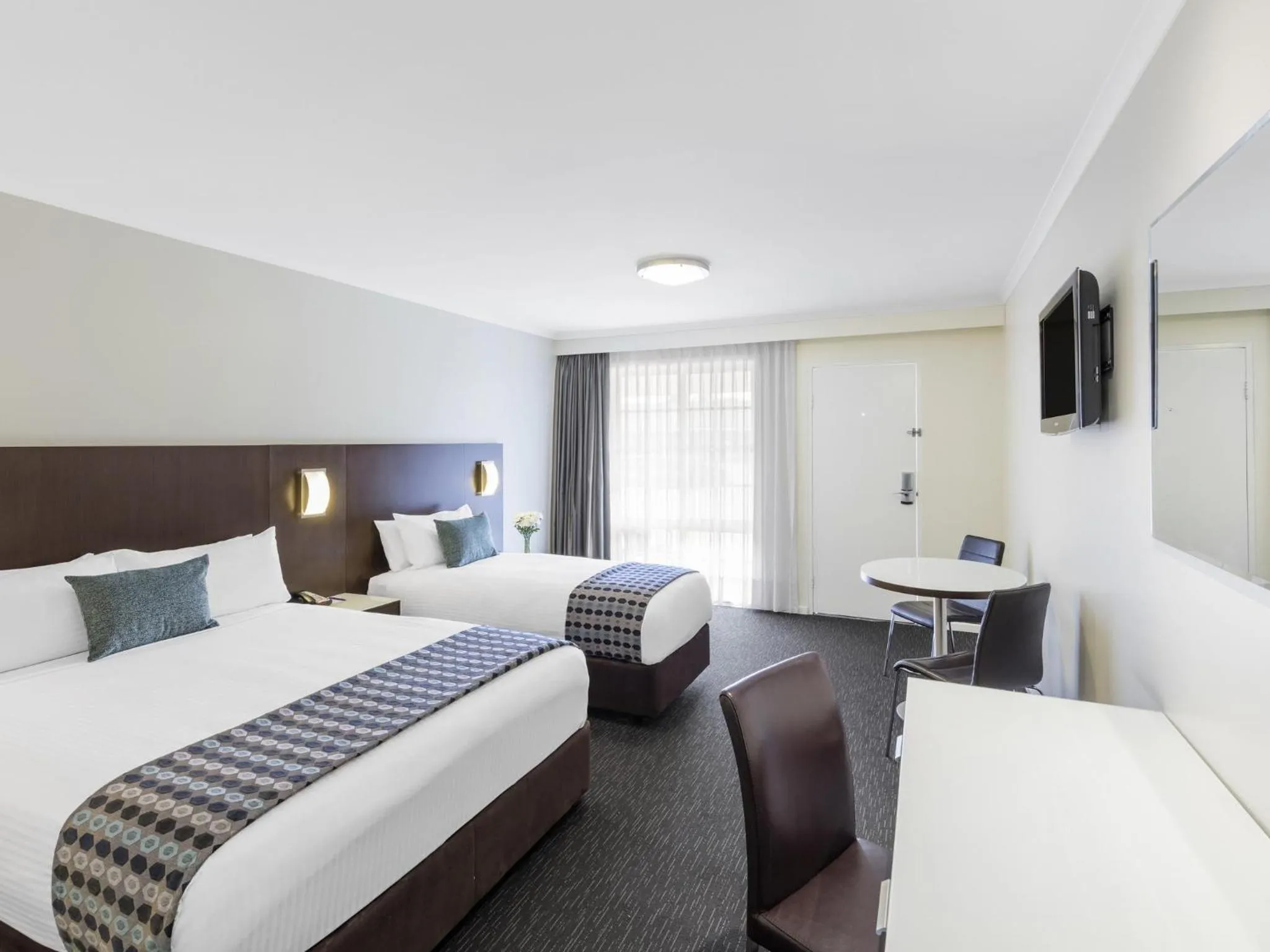 Bedroom, Bed in Mercure Wagga Wagga