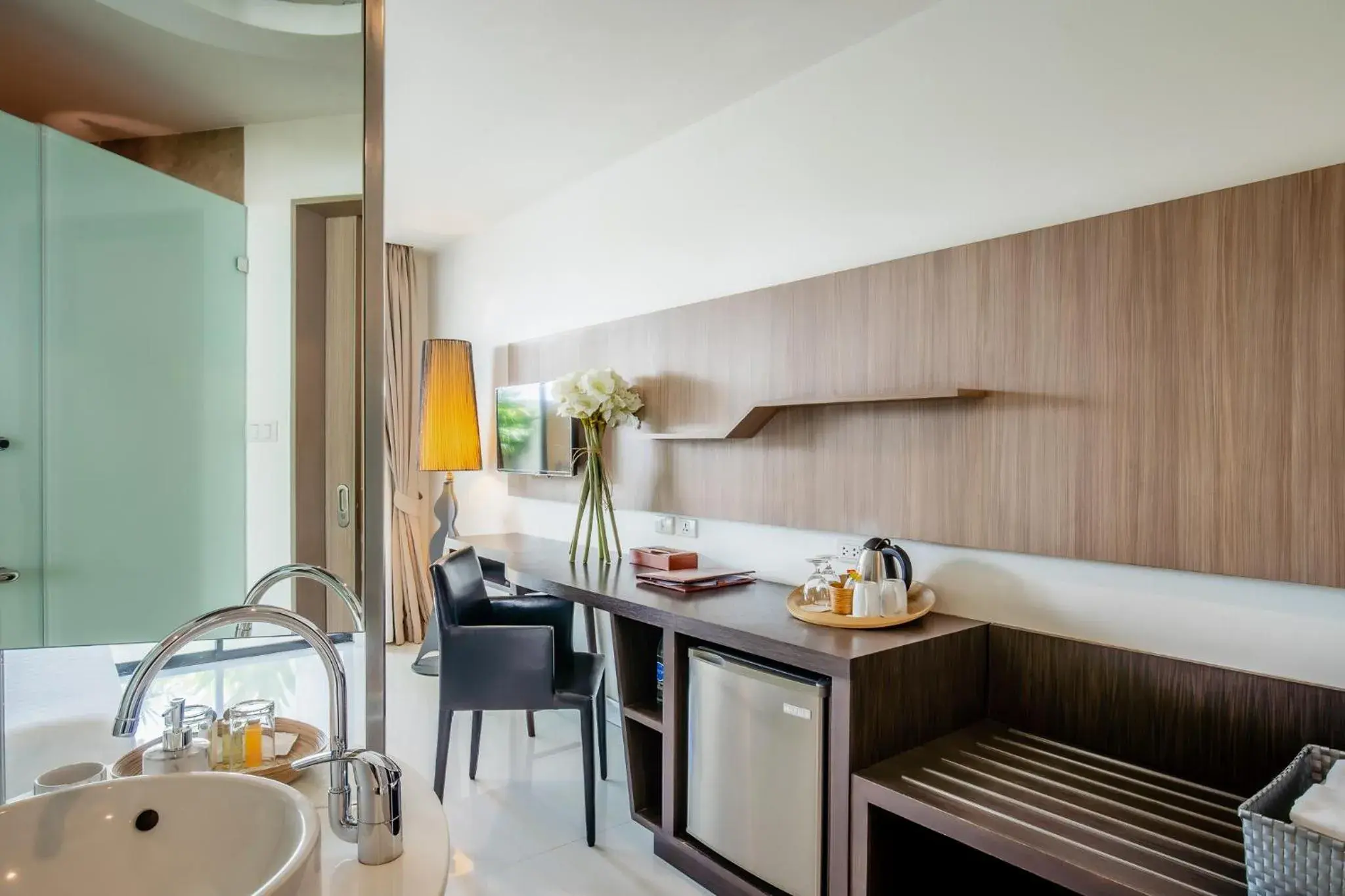 Deluxe Twin Room in The Pago Design Hotel Phuket-SHA Plus Deluxe Twin Room in The Pago Design Hotel Phuket-SHA Plus