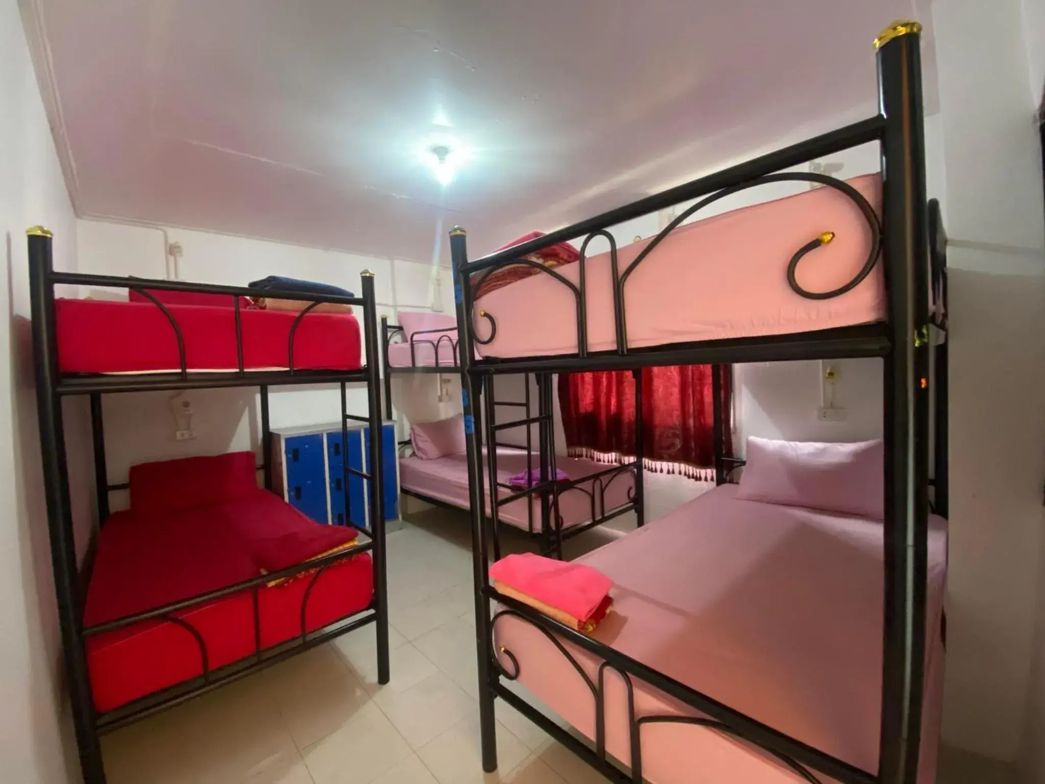 Bunk Bed in Mixed Dormitory Room in Seventeen Hostel Bunk Bed in Mixed Dormitory Room in Seventeen Hostel