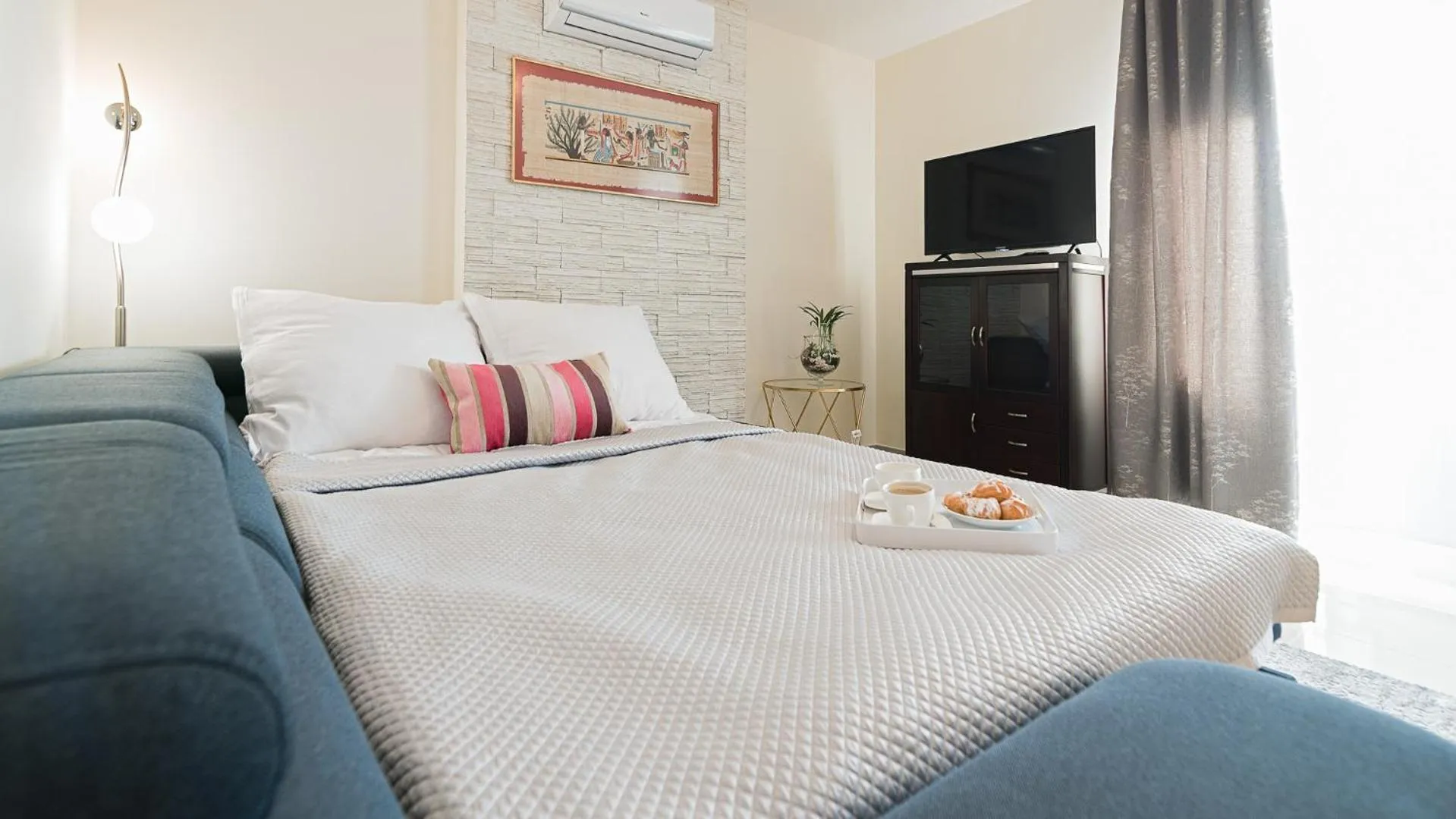 Bed in Aparthotel Koroni Home