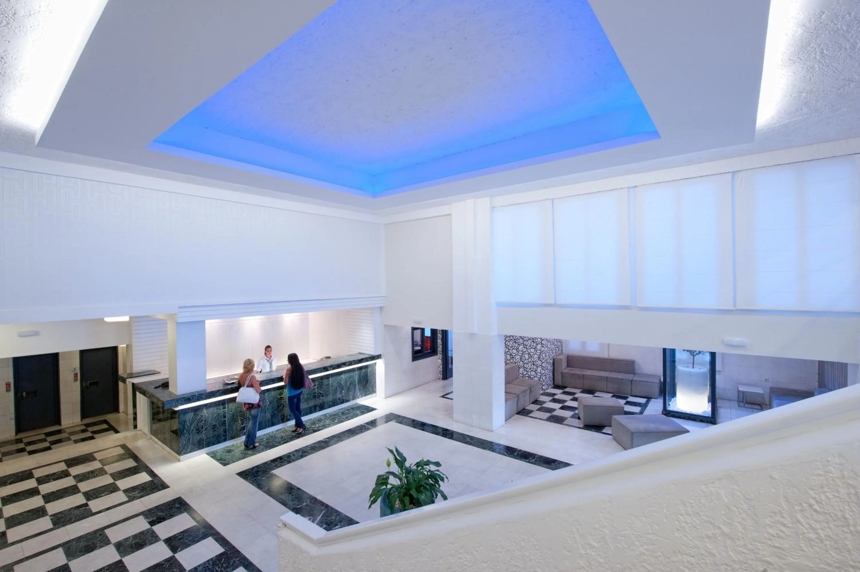 Lobby or reception in Heronissos Hotel