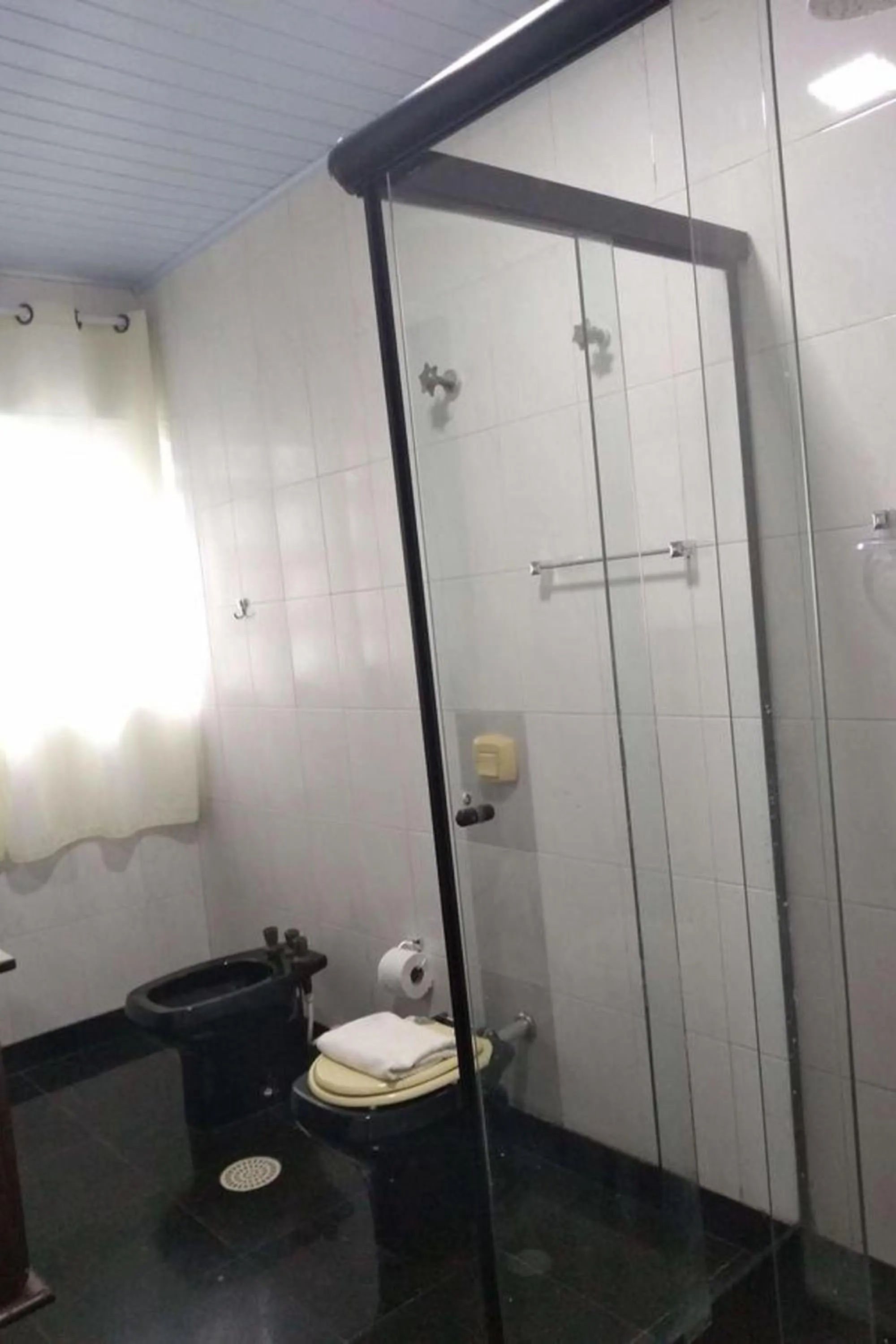 Bathroom in Pousada Hotel Canto dos Mares