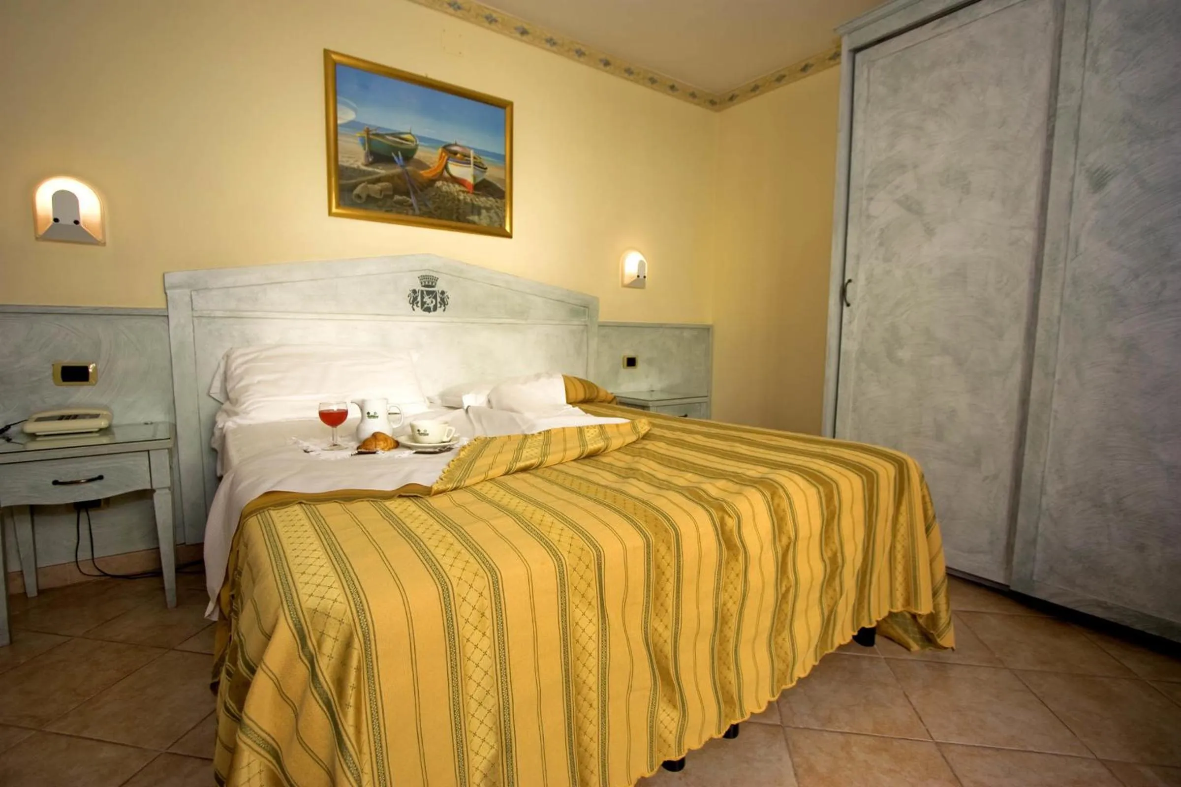 Bed in Hotel Solarium