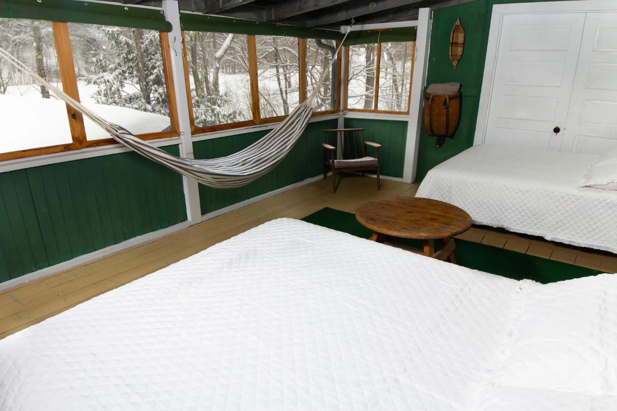 Bed in Trails End Inn