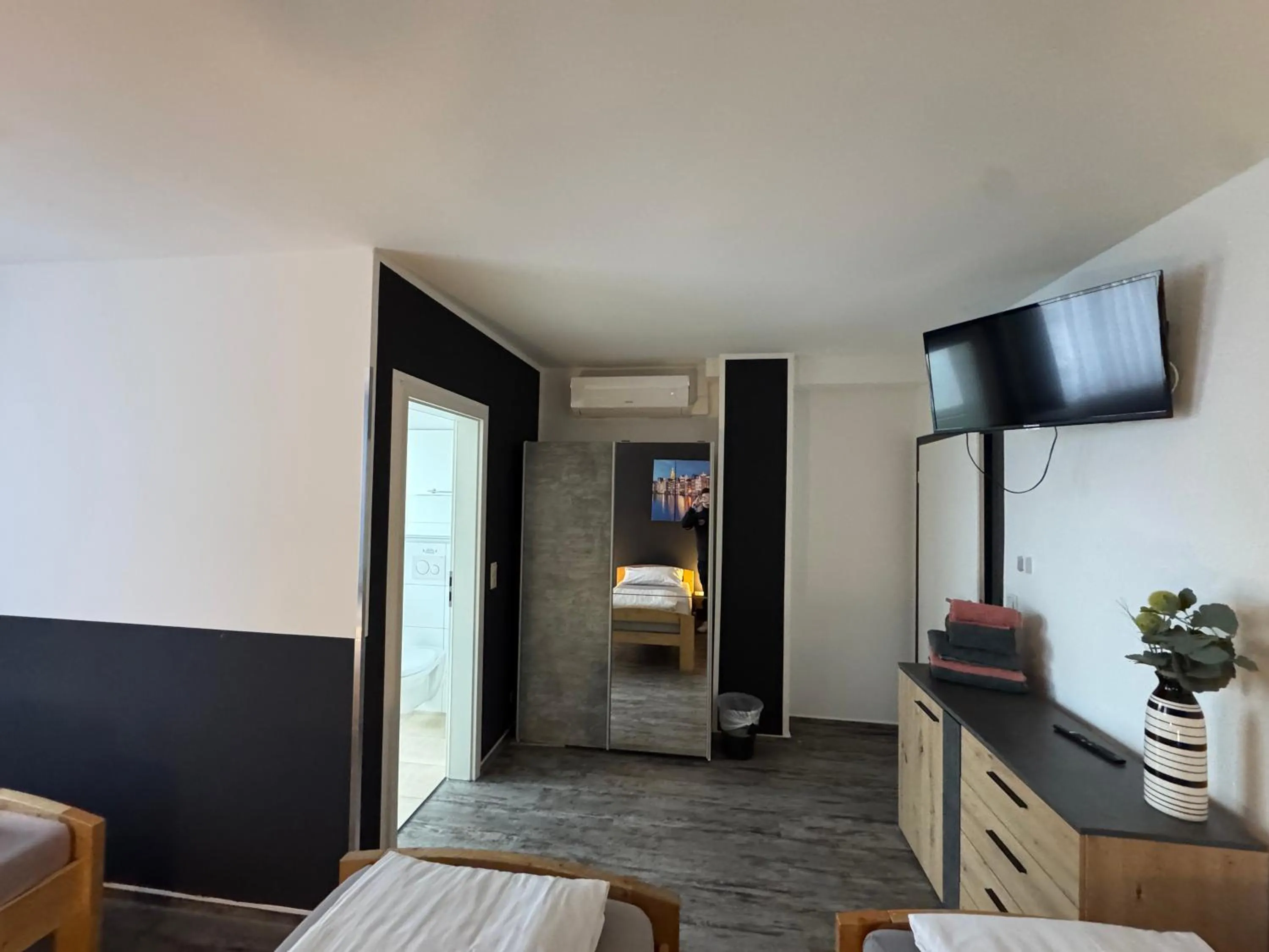 Bed in Pension Zwei A