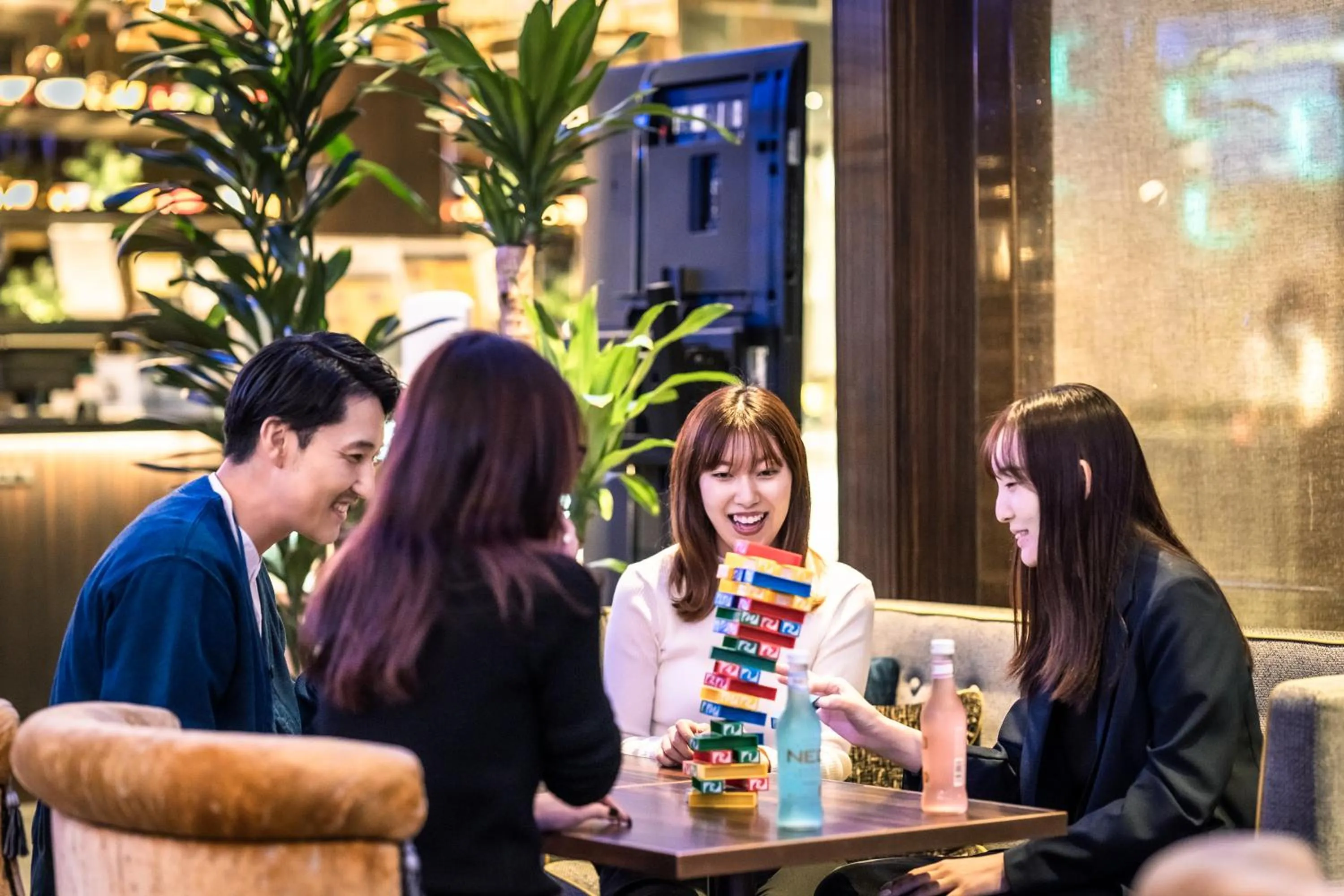 Lounge or bar in The Royal Park Canvas - Osaka Kitahama