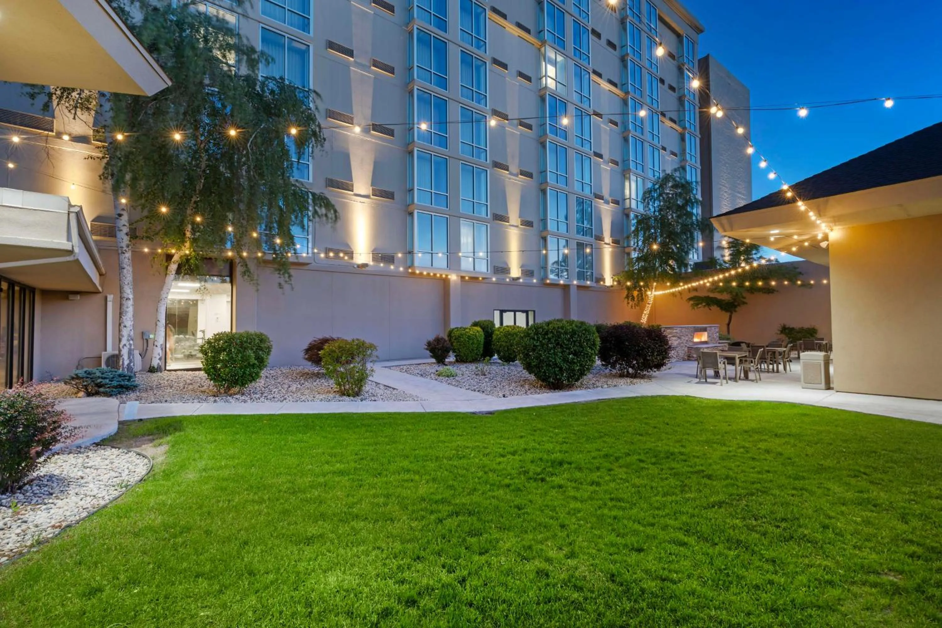 Pool view in Best Western Plus Sparks-Reno Hotel