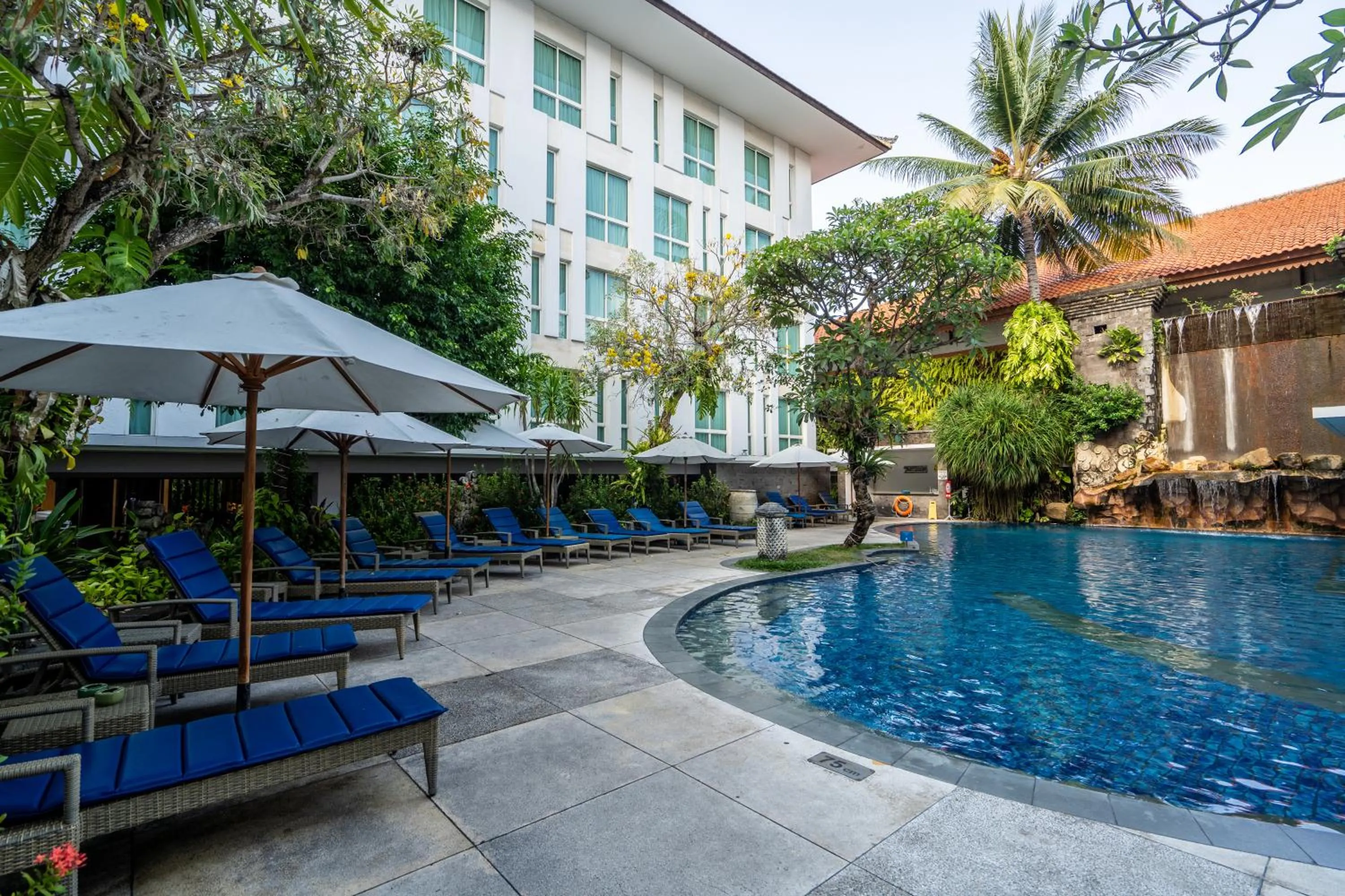 Swimming pool in Bintang Kuta Hotel