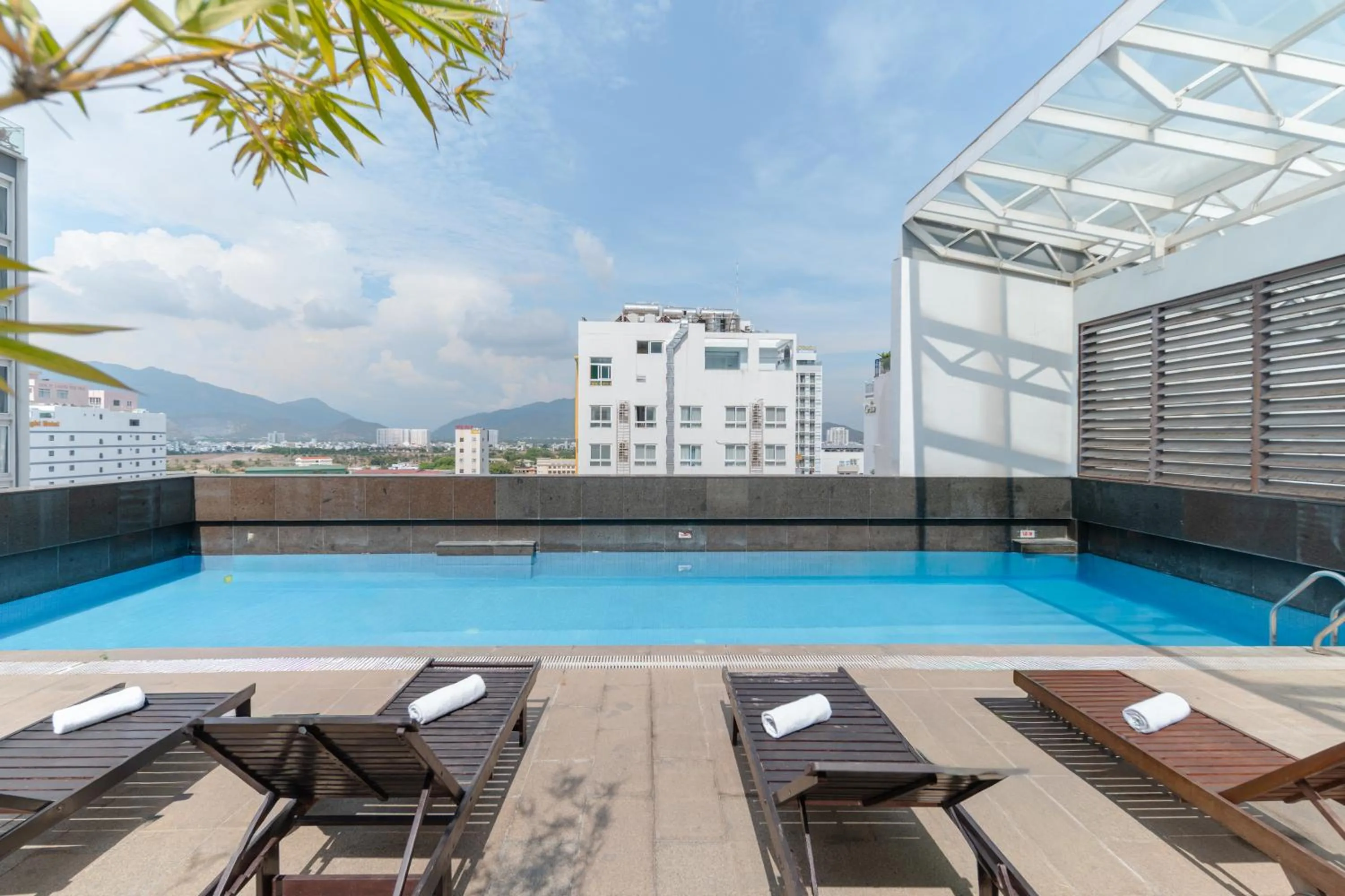 Pool view in Nhi Phi Hotel
