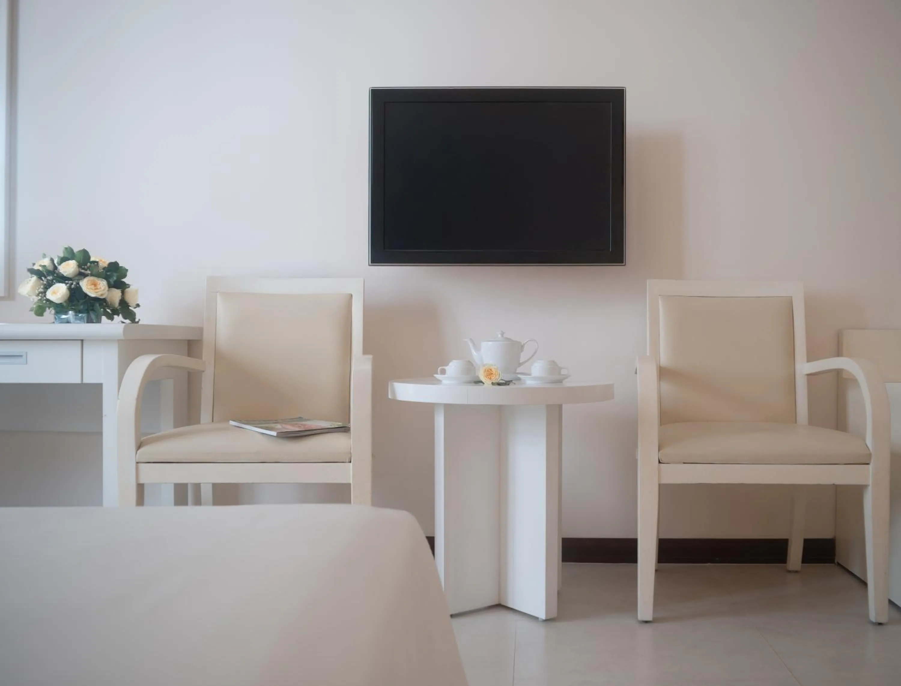 TV and multimedia in Nhi Phi Hotel