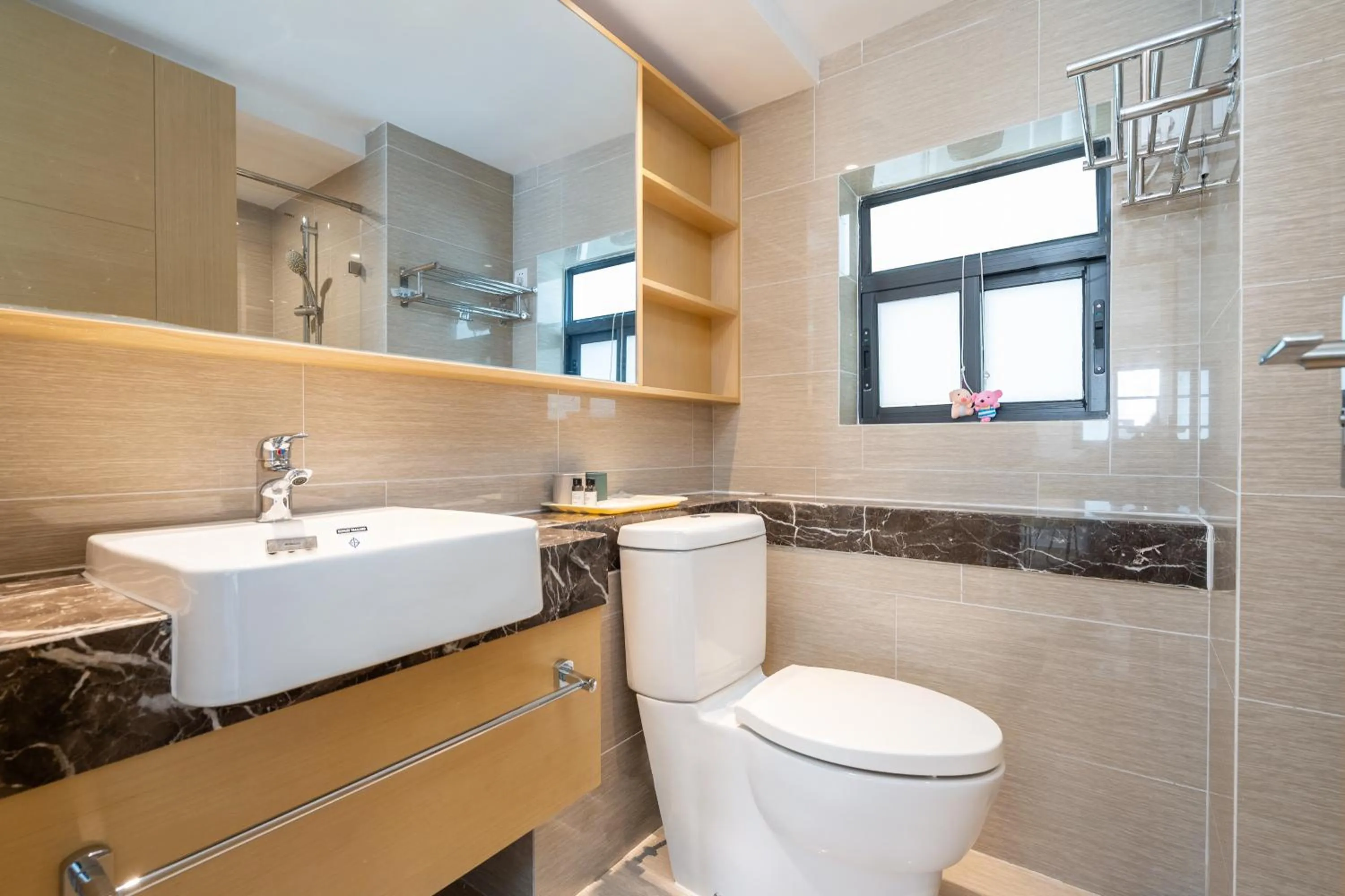 Toilet in Neal Yat Seaview Apartment Haitang Bay Sanya
