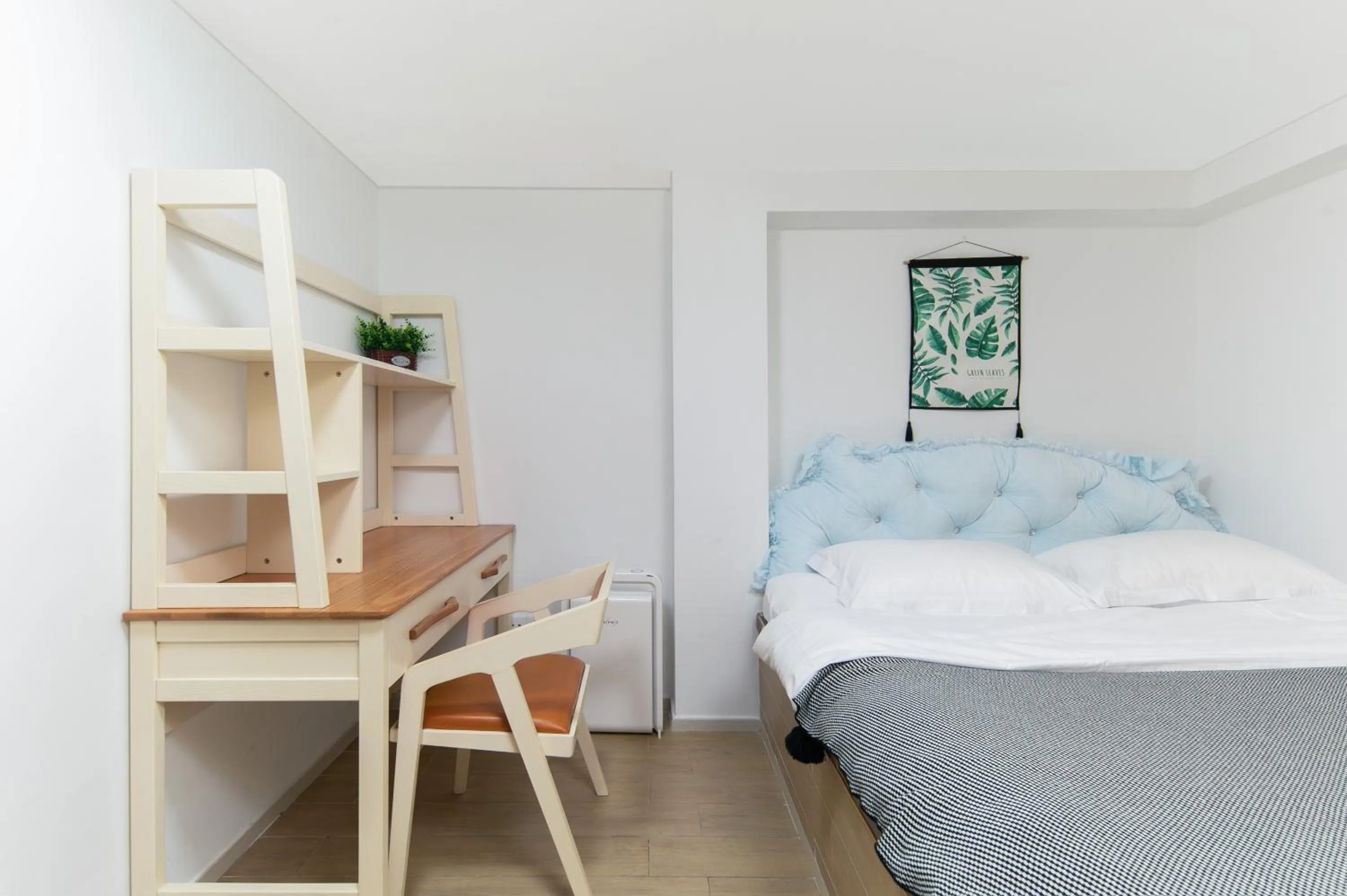 Bedroom, Bed in Neal Yat Seaview Apartment Haitang Bay Sanya