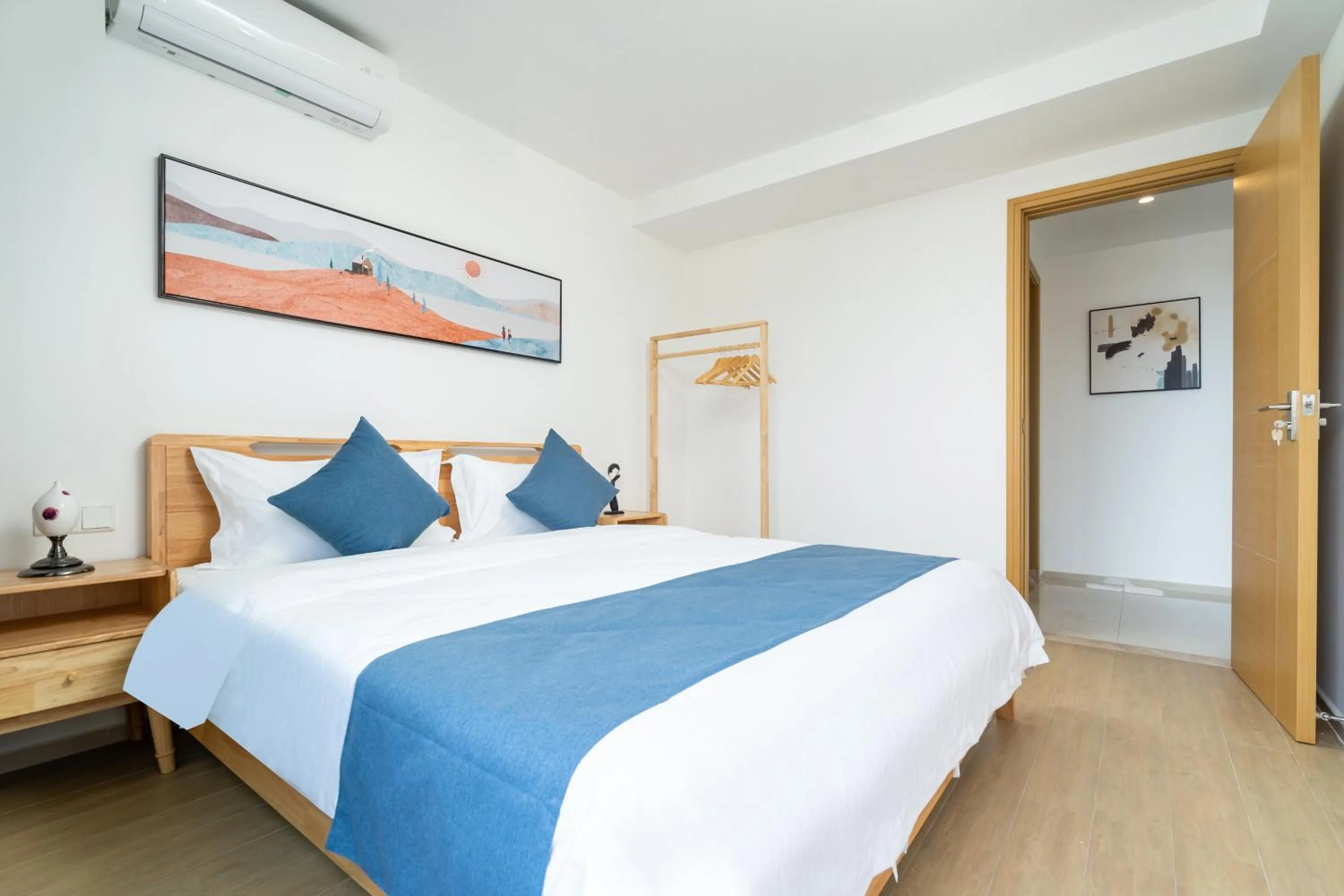 Bedroom, Bed in Neal Yat Seaview Apartment Haitang Bay Sanya