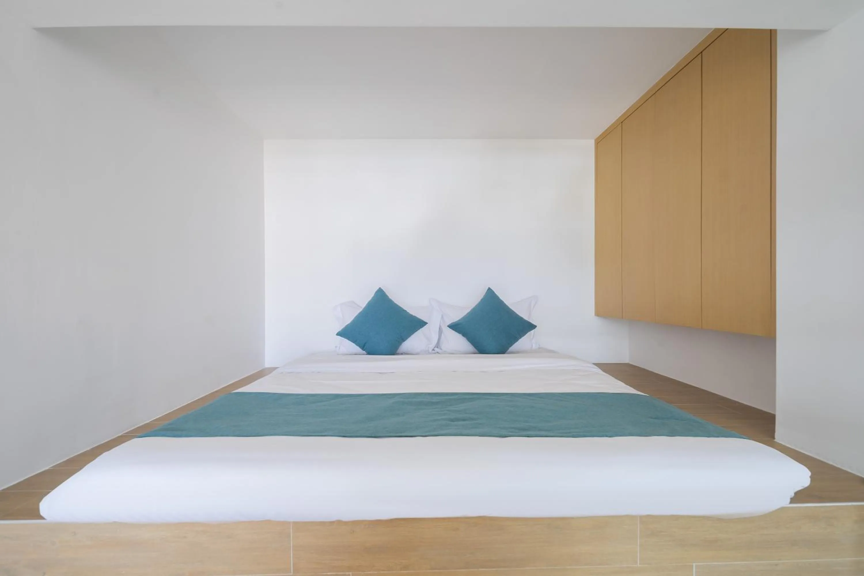 Bedroom, Bed in Neal Yat Seaview Apartment Haitang Bay Sanya