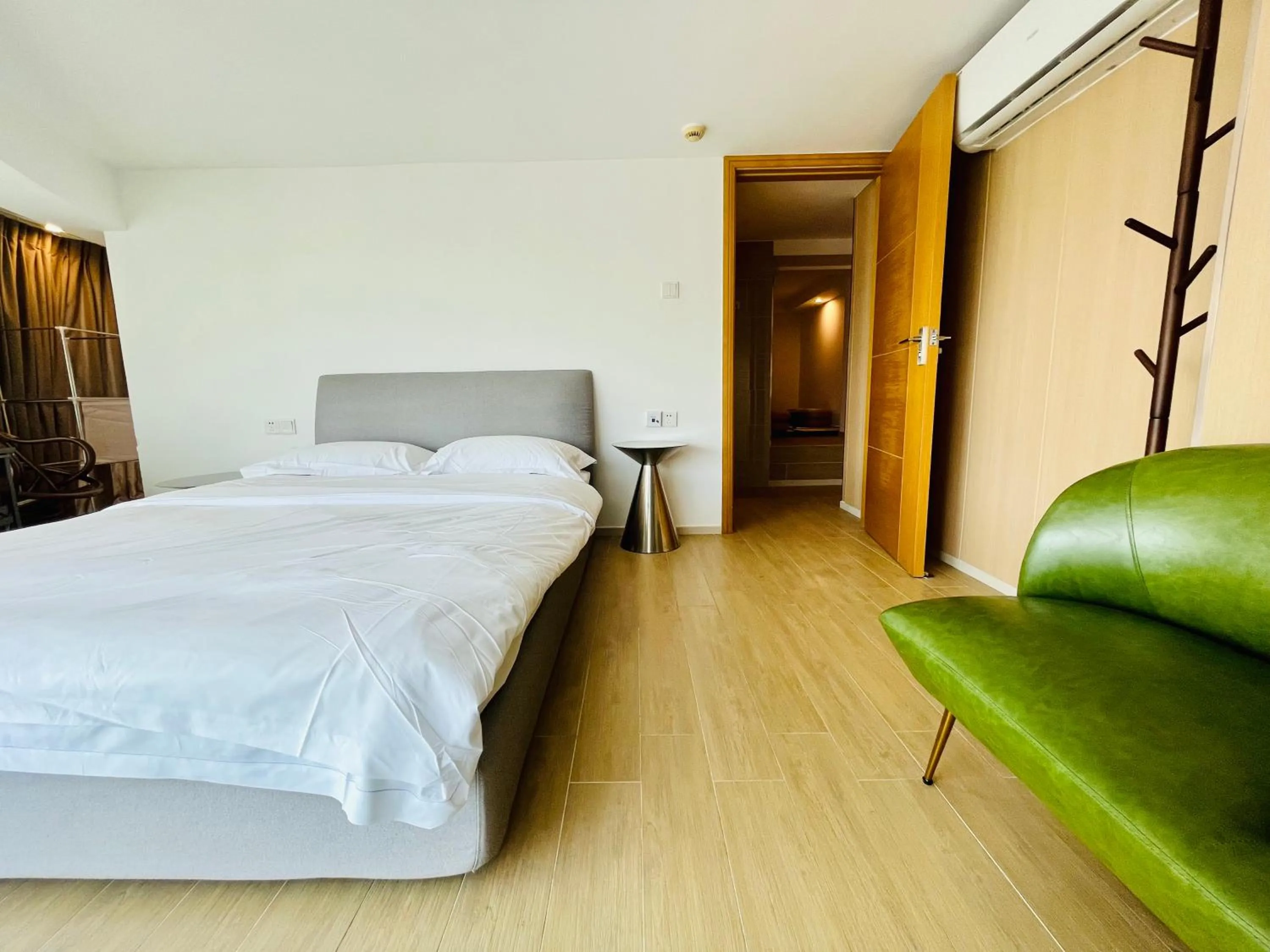 Bedroom, Bed in Neal Yat Seaview Apartment Haitang Bay Sanya