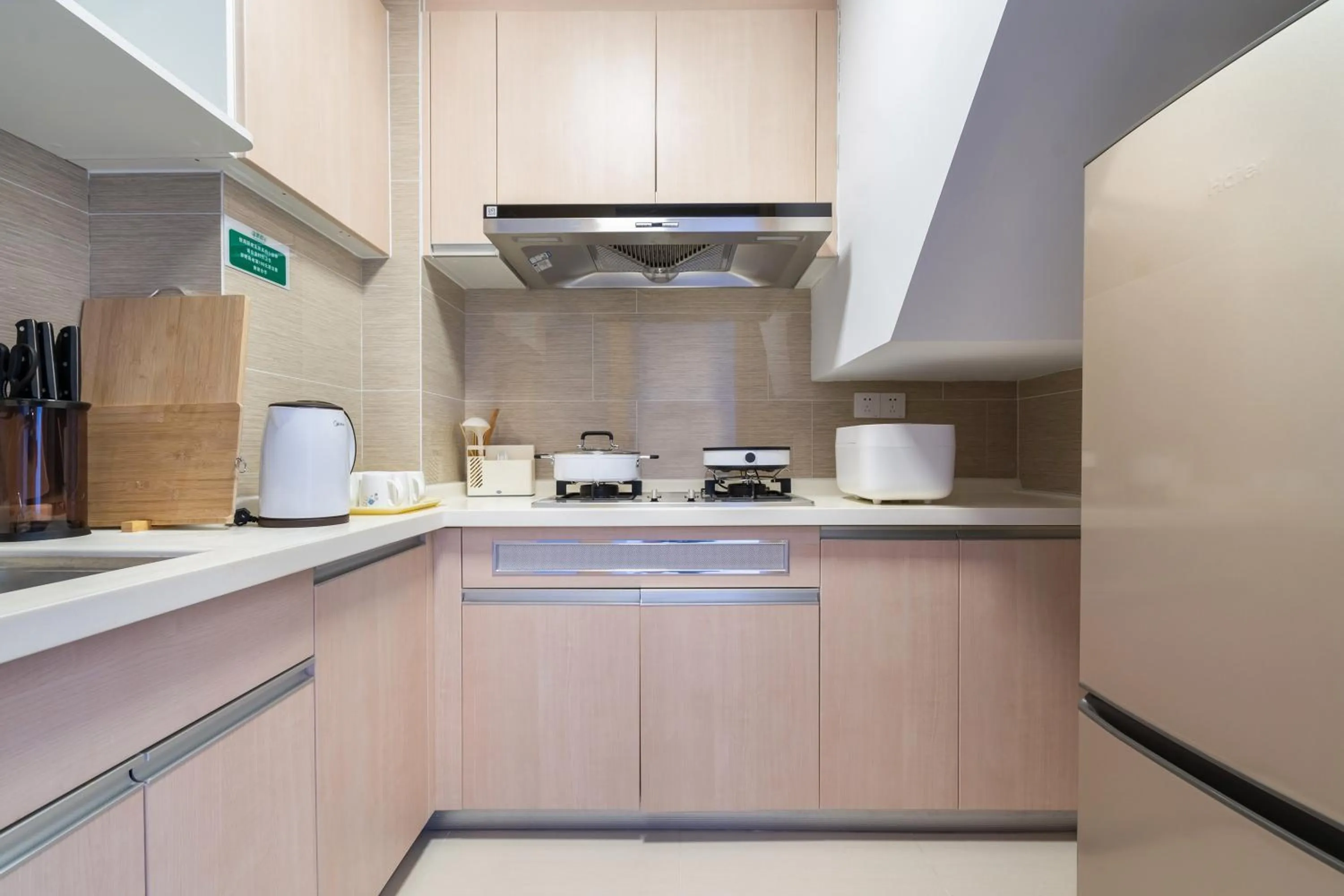 Kitchen or kitchenette in Neal Yat Seaview Apartment Haitang Bay Sanya