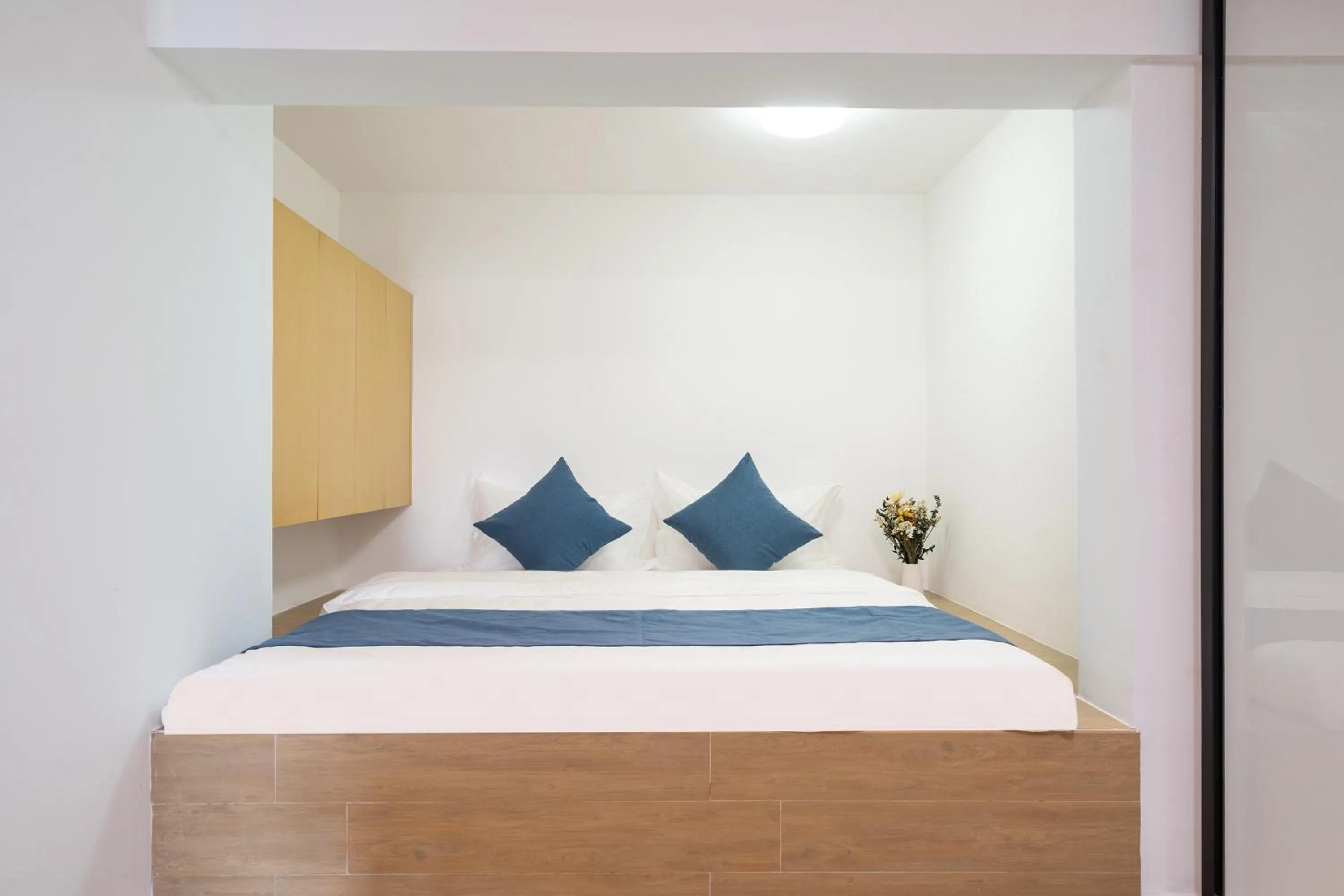 Bedroom, Bed in Neal Yat Seaview Apartment Haitang Bay Sanya