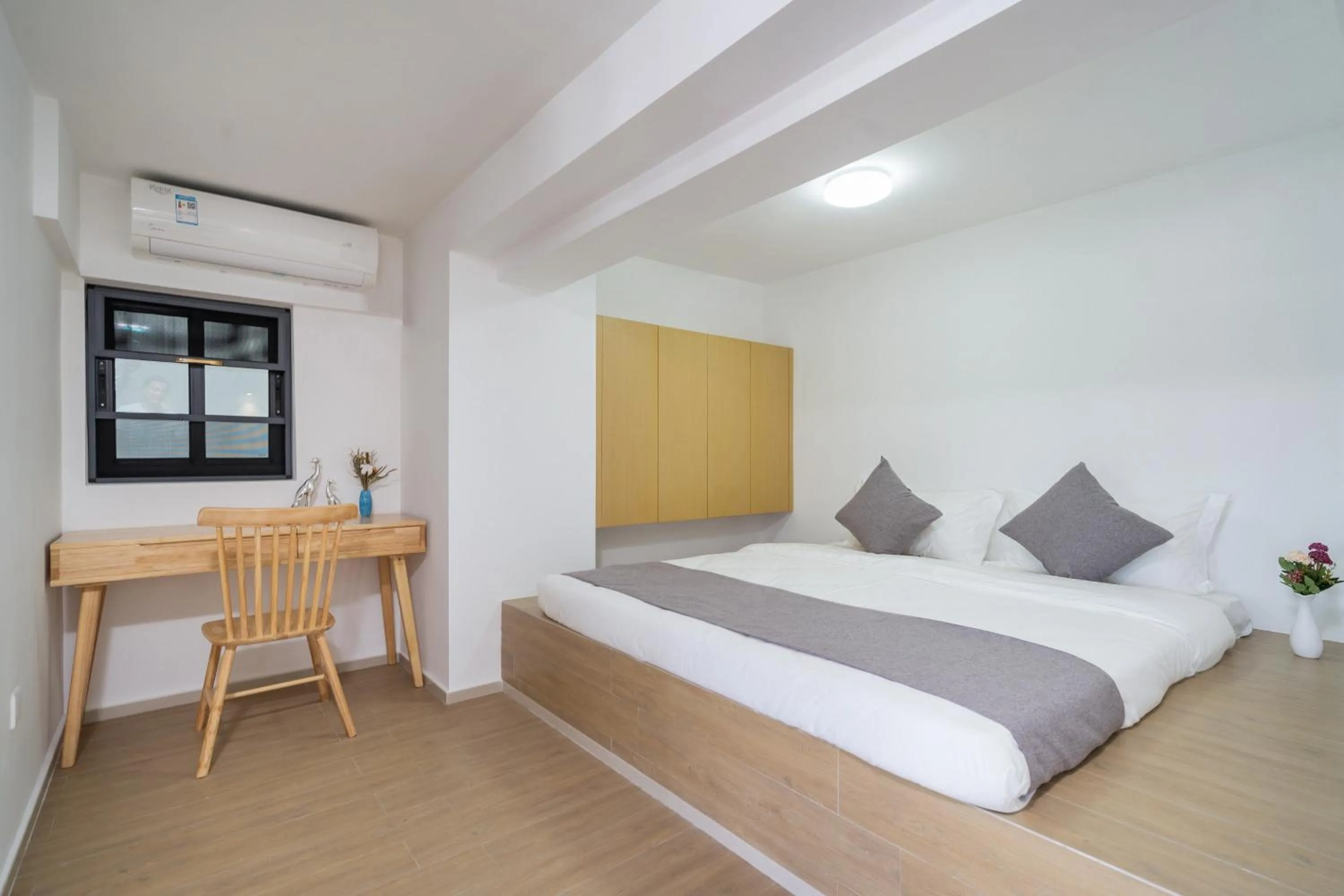 Bedroom, Bed in Neal Yat Seaview Apartment Haitang Bay Sanya