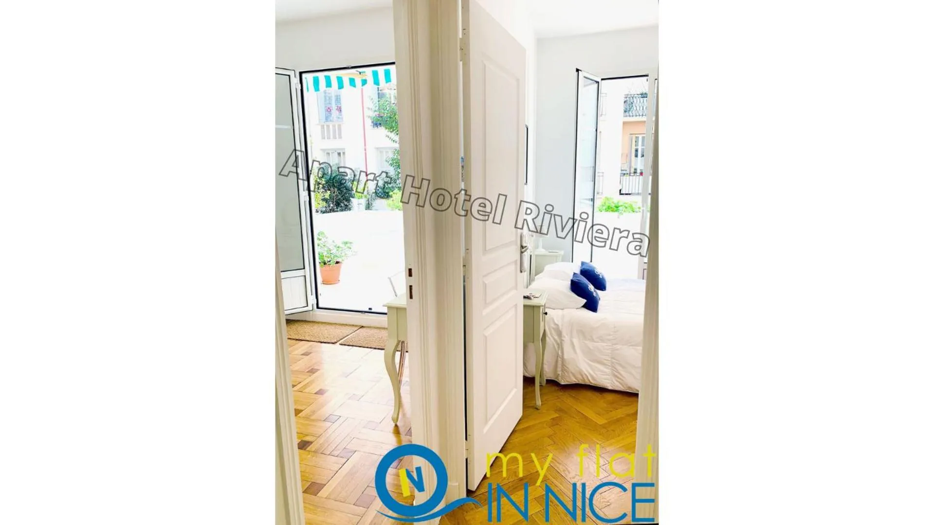 Bed in ApartHotel Riviera - Nice Côte d'Azur - Grimaldi AC - Promenade des Anglais