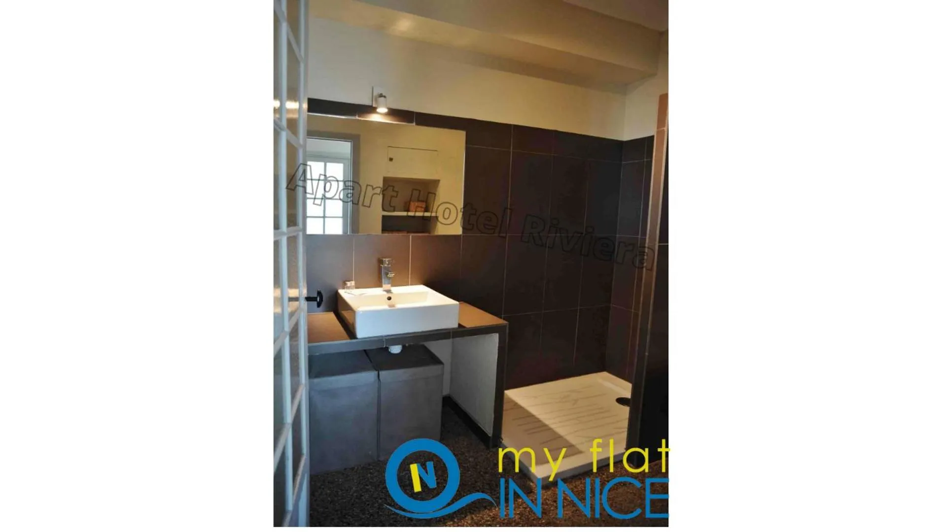 Bathroom in ApartHotel Riviera - Nice Côte d'Azur - Grimaldi AC - Promenade des Anglais