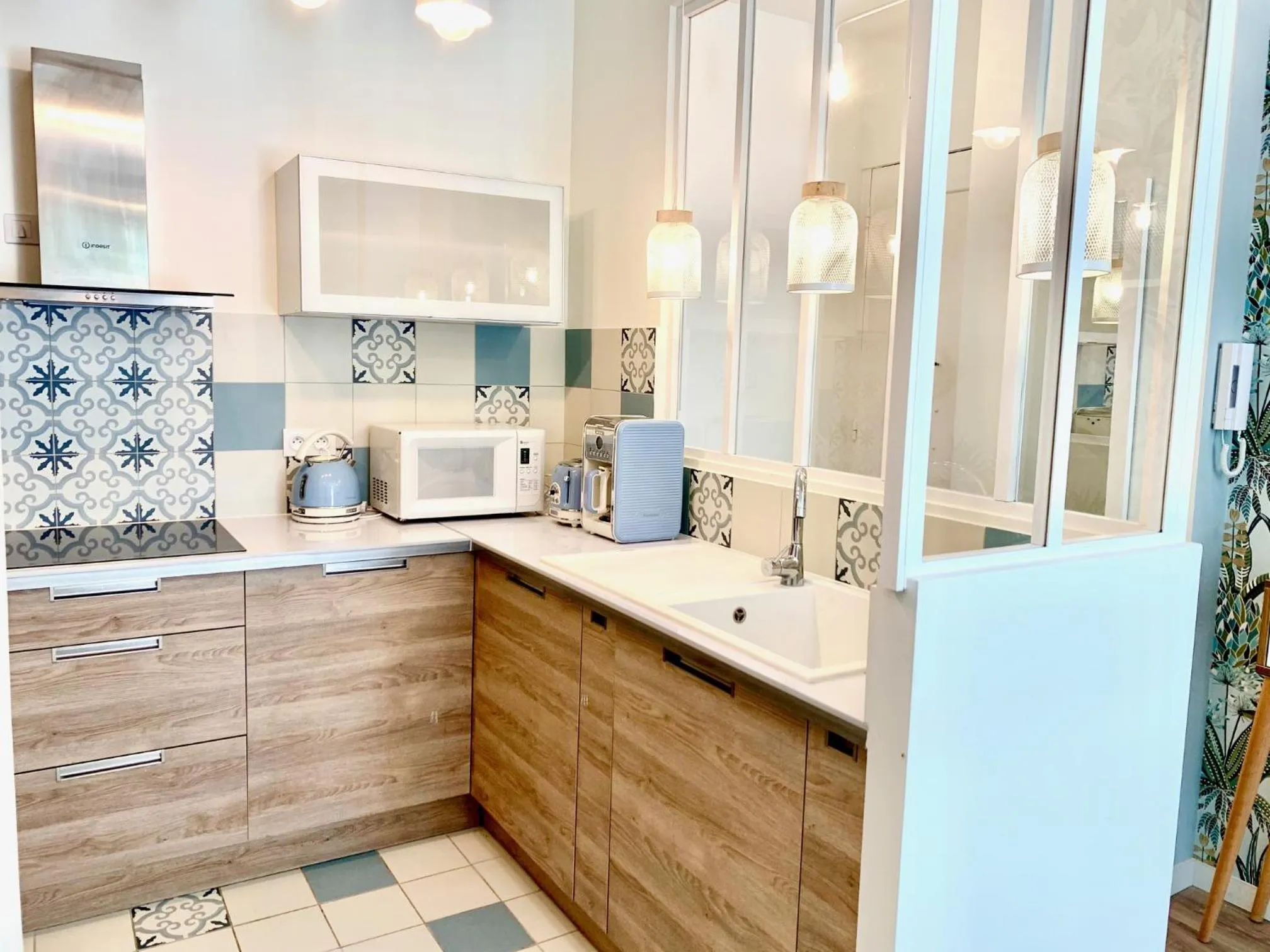 Kitchen or kitchenette in ApartHotel Riviera - Nice Côte d'Azur - Grimaldi AC - Promenade des Anglais