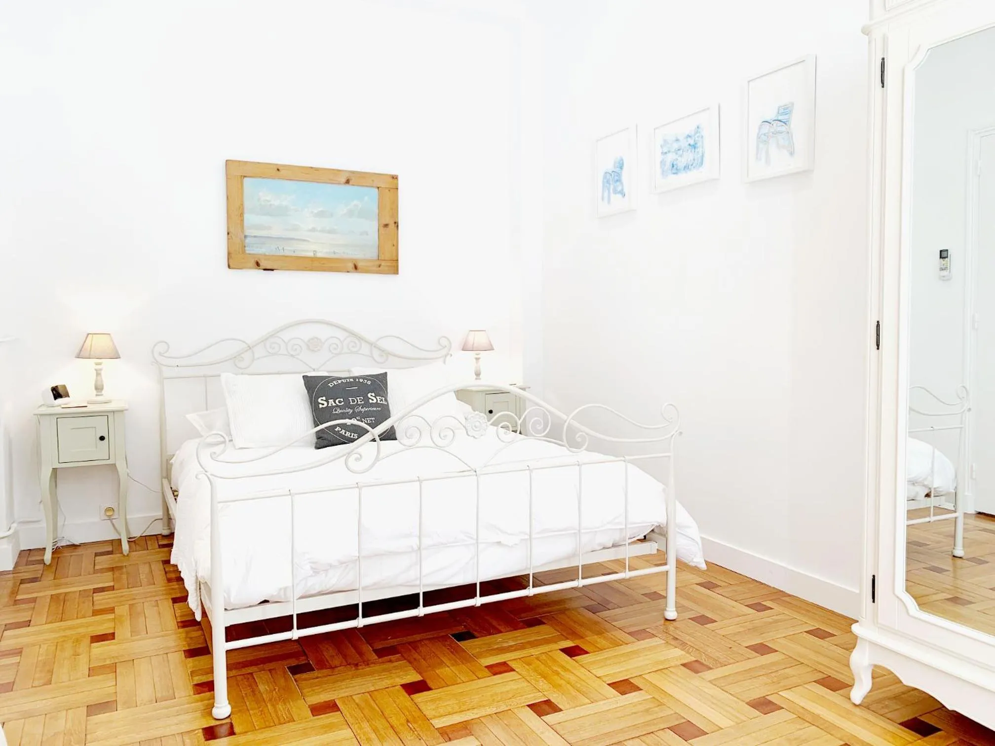 Bed in ApartHotel Riviera - Nice Côte d'Azur - Grimaldi AC - Promenade des Anglais