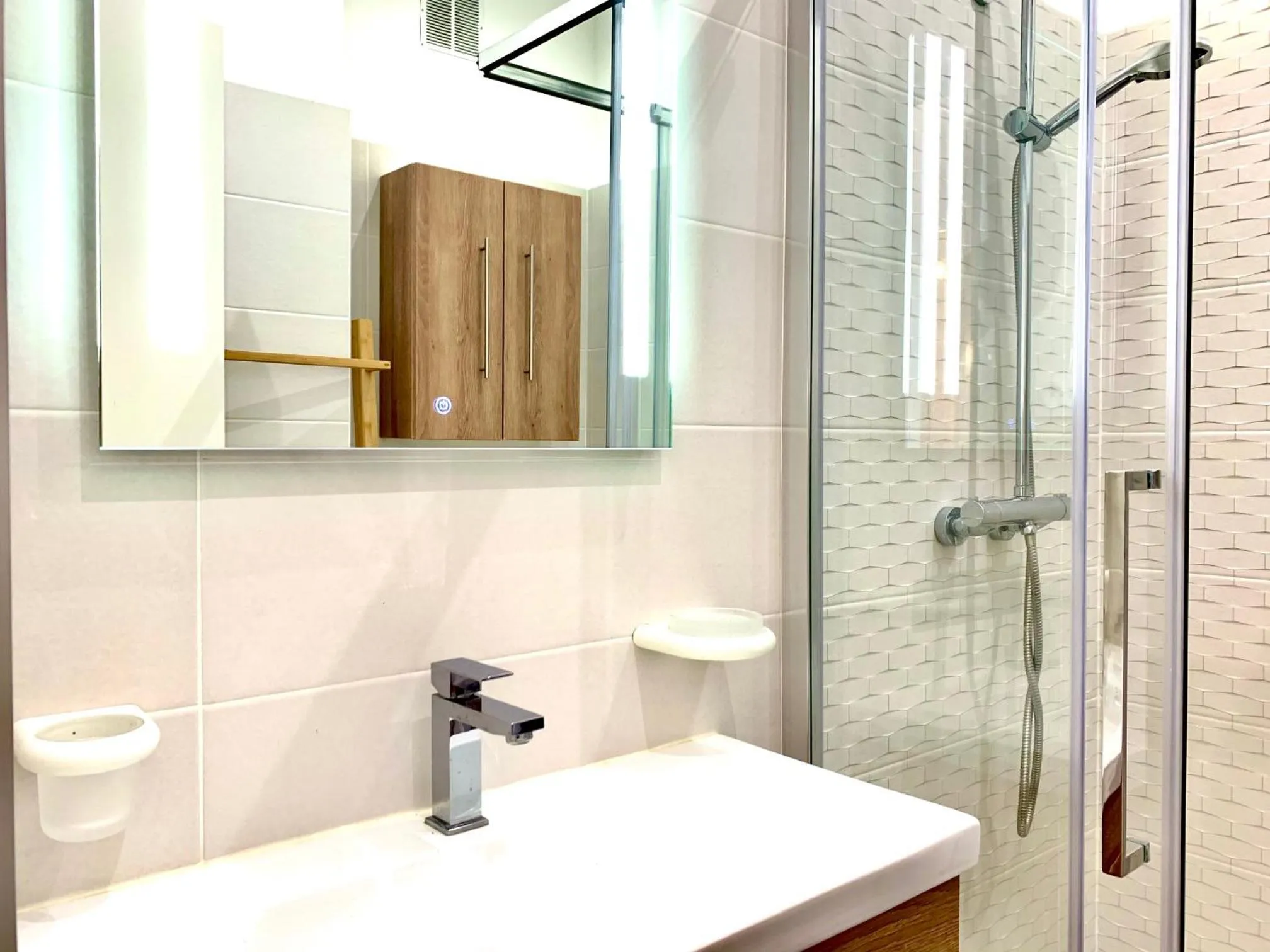 Bathroom in ApartHotel Riviera - Nice Côte d'Azur - Grimaldi AC - Promenade des Anglais