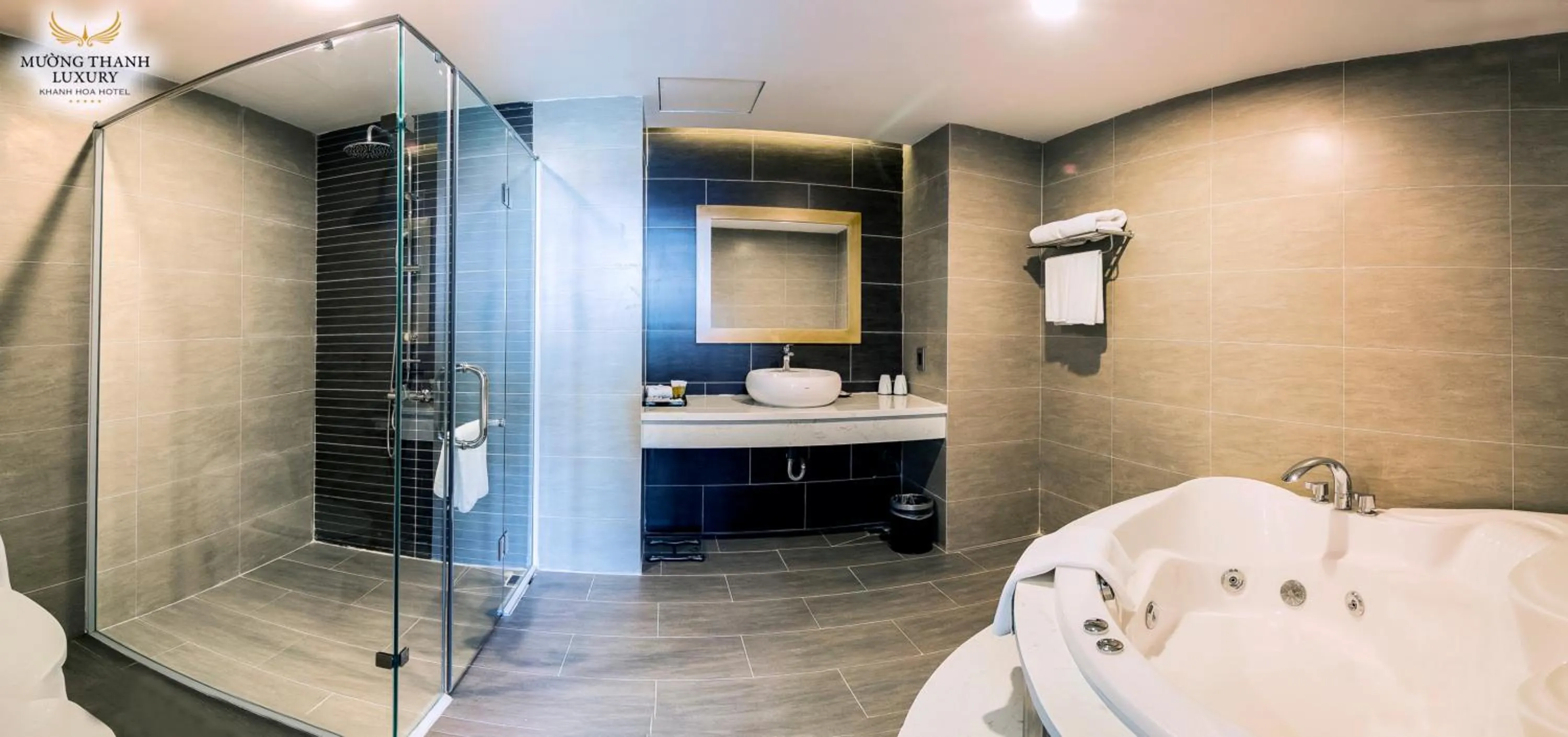 Bathroom in Muong Thanh Luxury Khanh Hoa