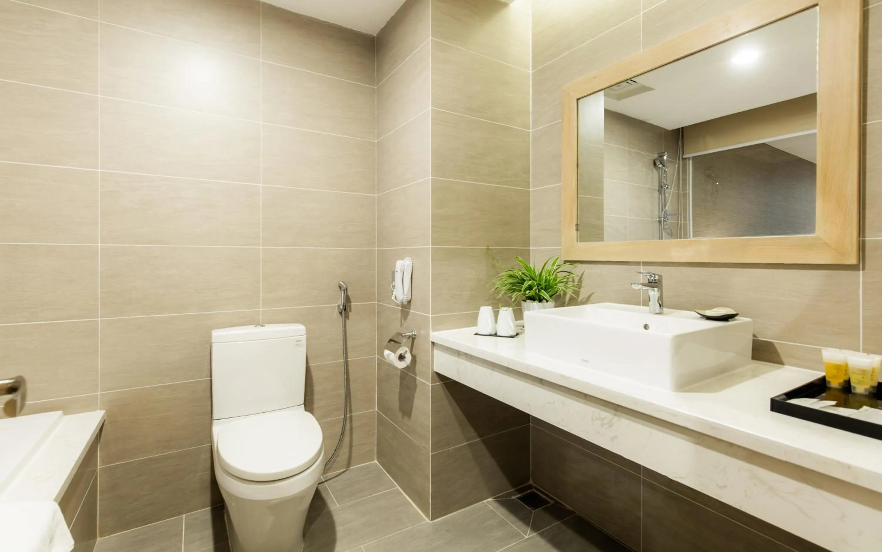 Shower in Muong Thanh Luxury Khanh Hoa