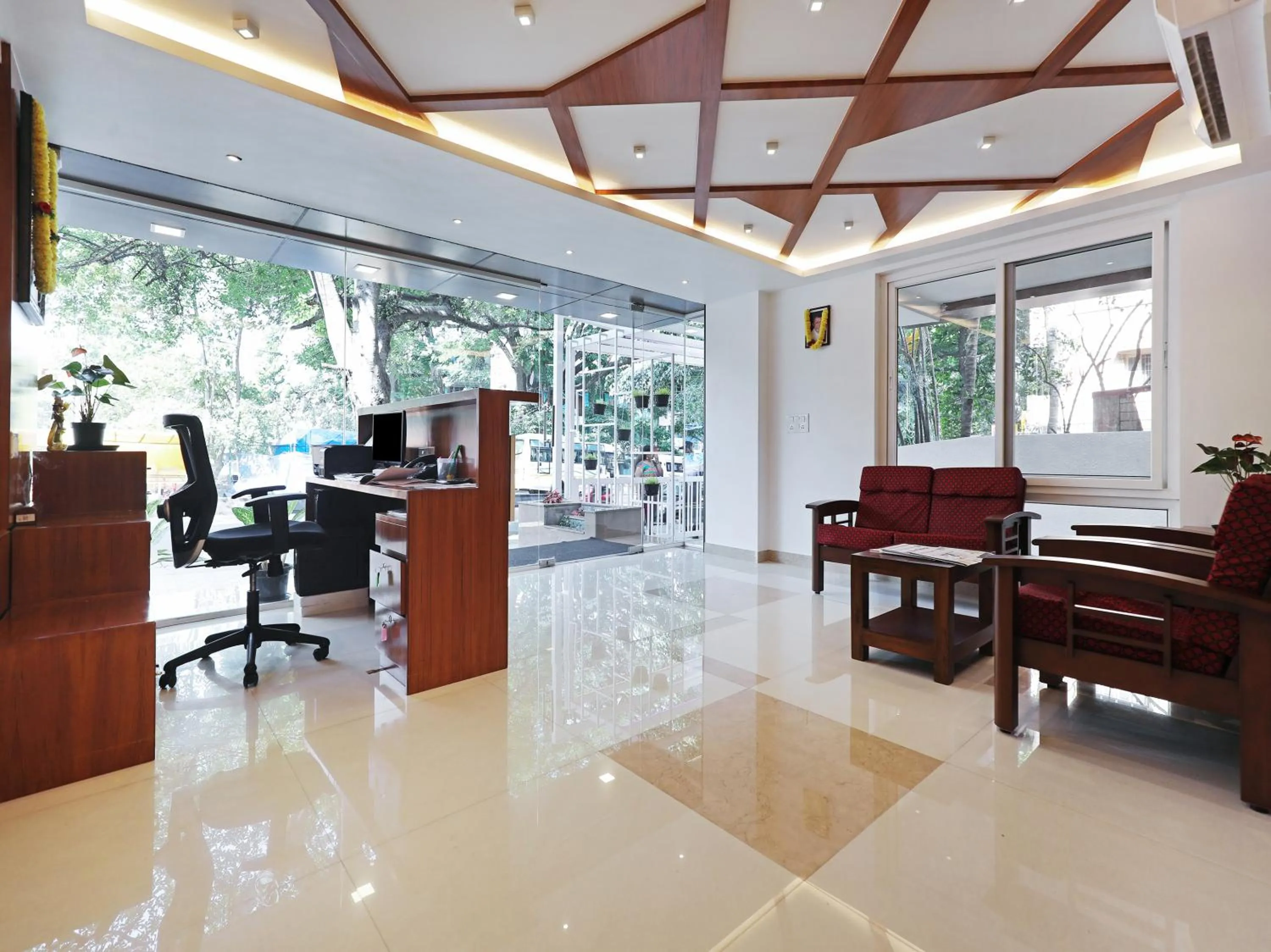 Lobby or reception in Treebo Akshaya Bull Temple