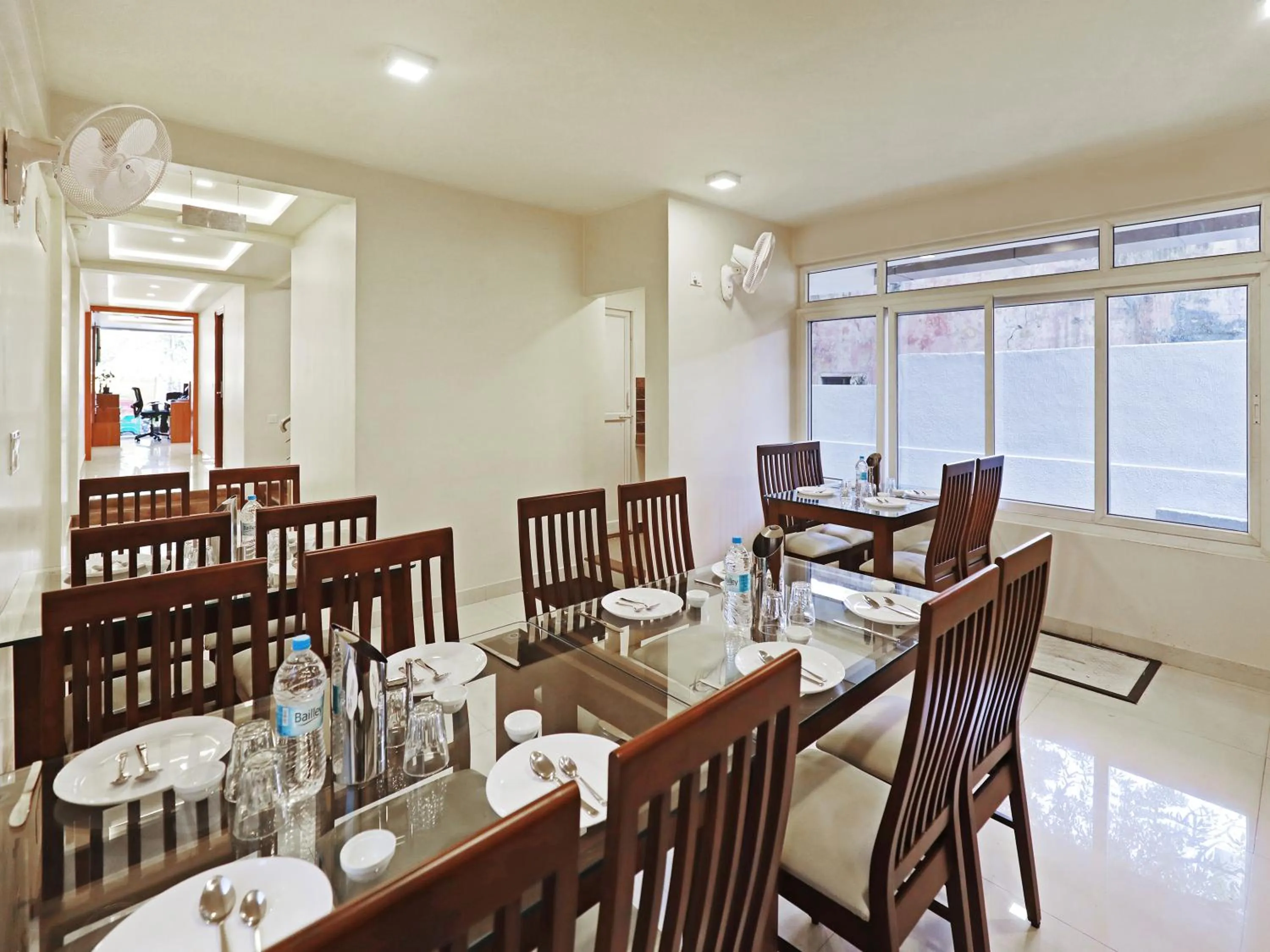 Restaurant/places to eat in Treebo Akshaya Bull Temple